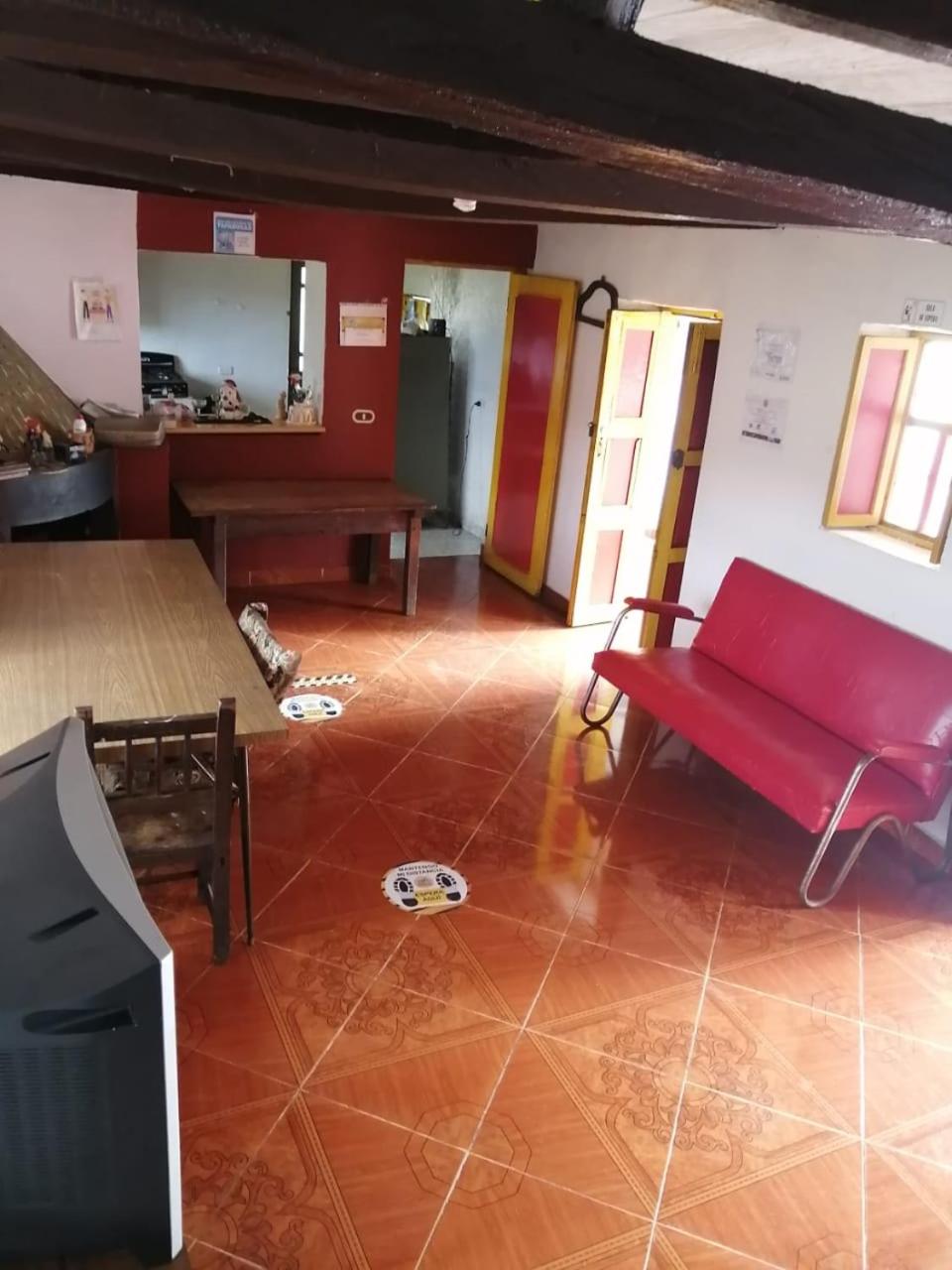 Hospedaje en Saboyá, a 15 min De CHIQUINQUIRA Boy