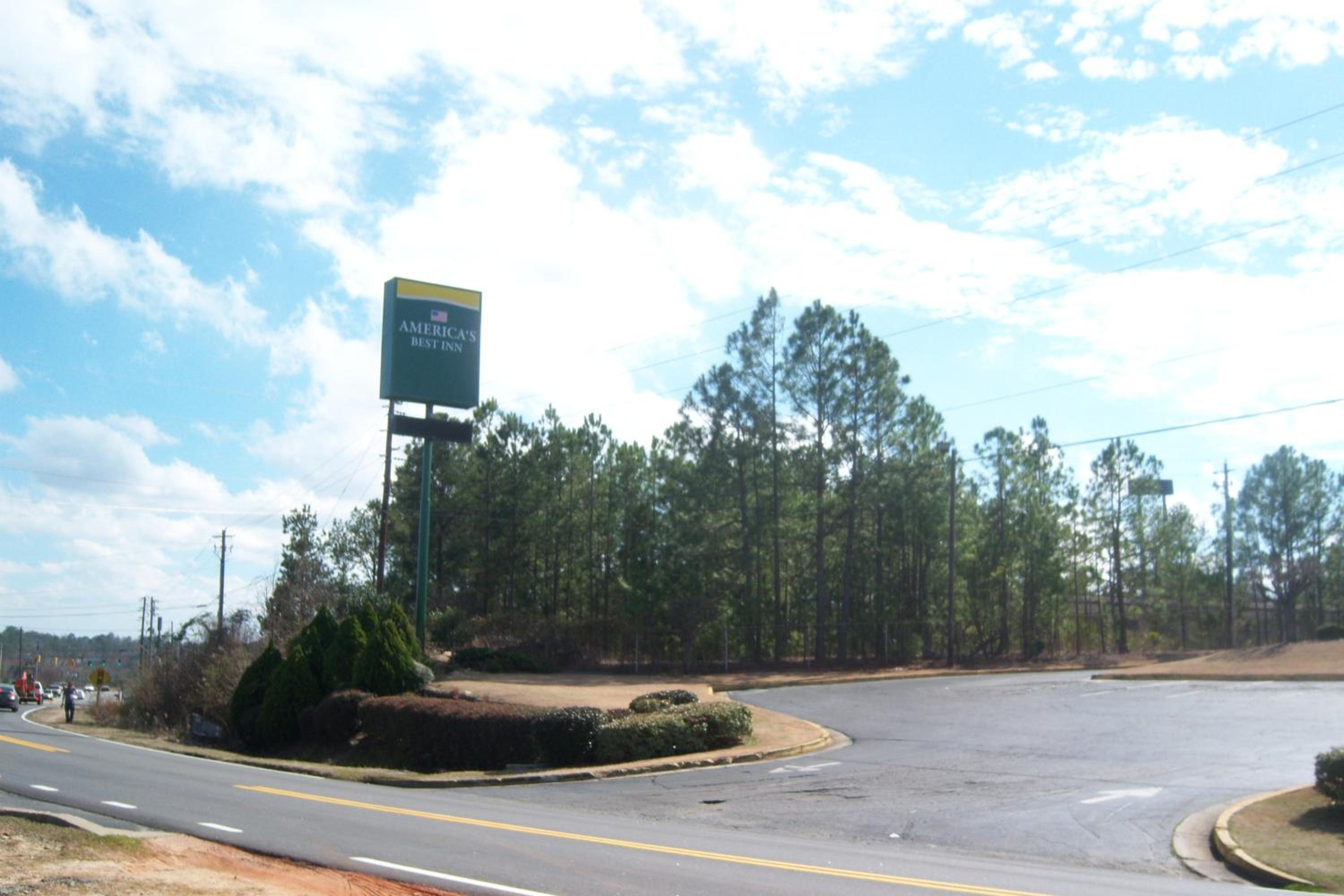 Macon Vacations - America's Best Inn - Macon - Property Image 3