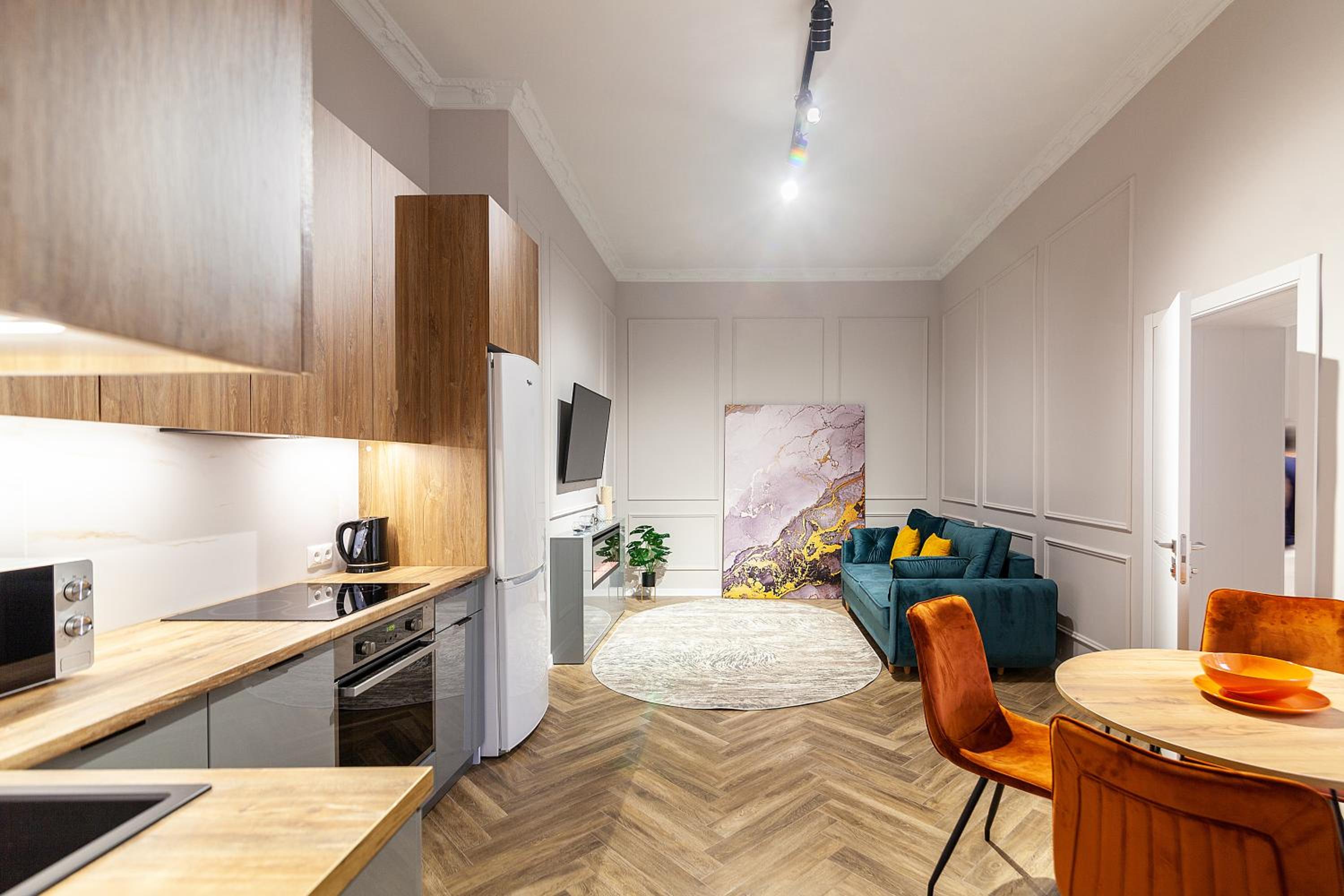 Royal apartment on Glibova 5 view 3