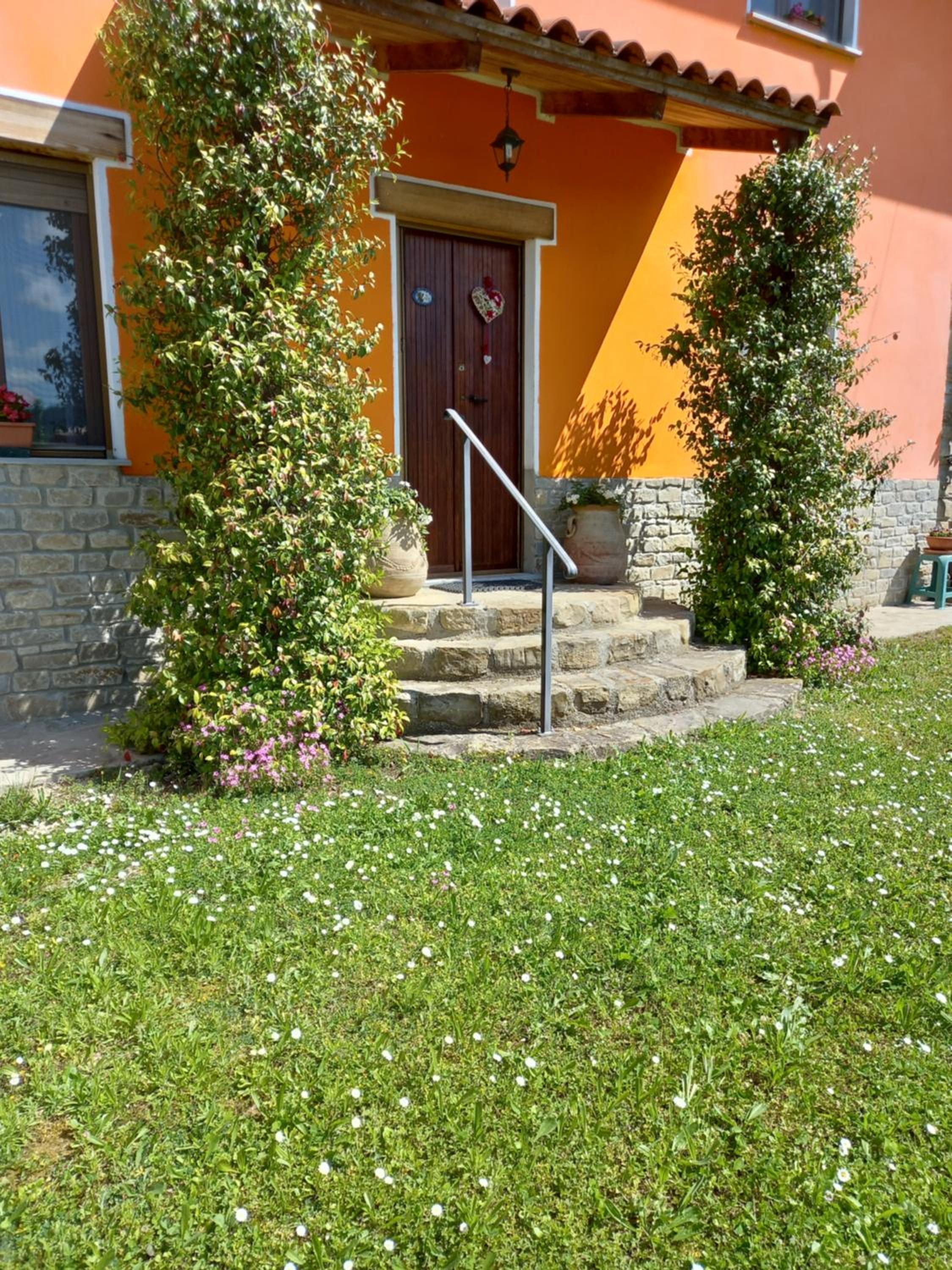 Photo 51