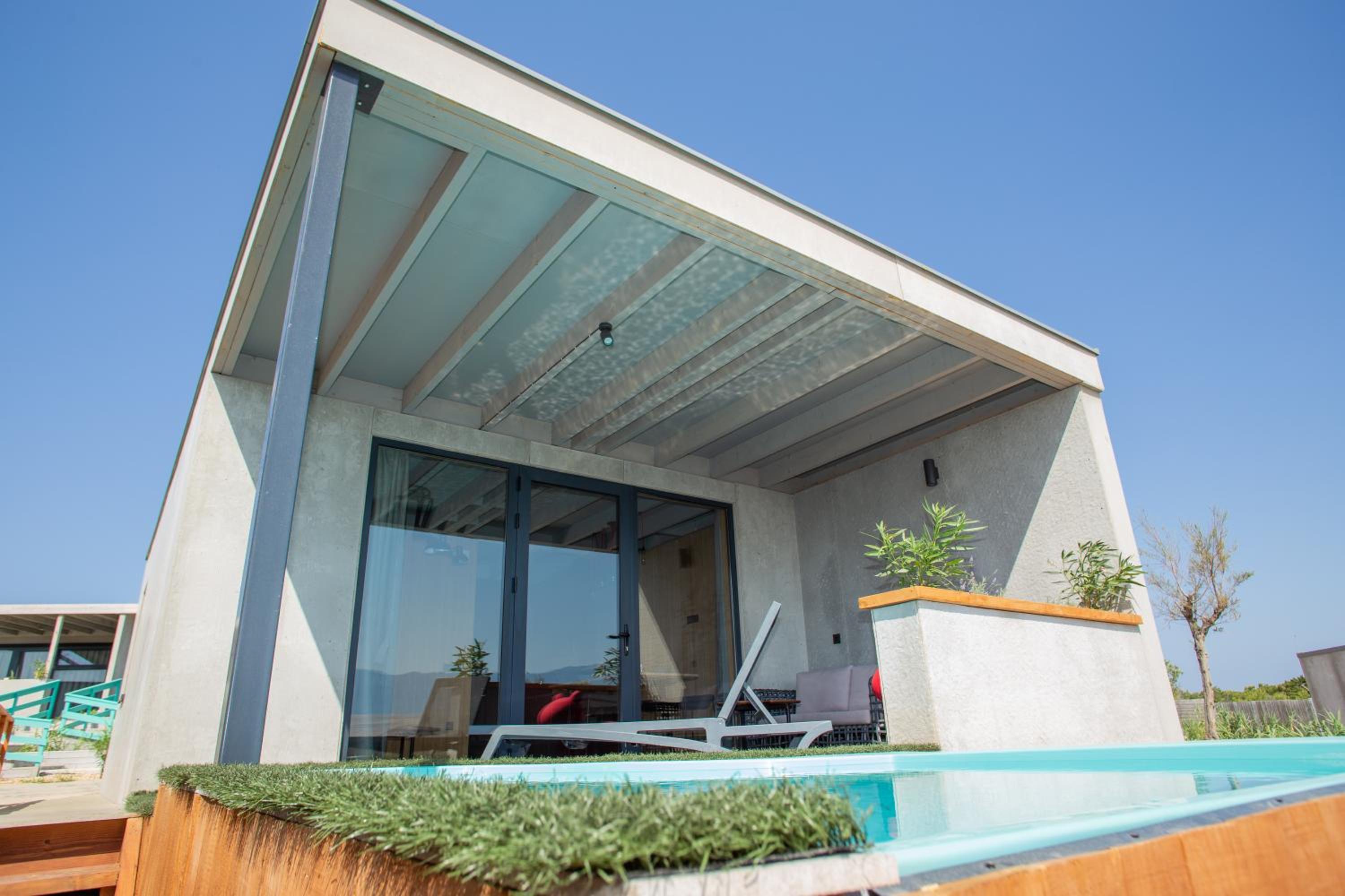 Noa Glamping Resort