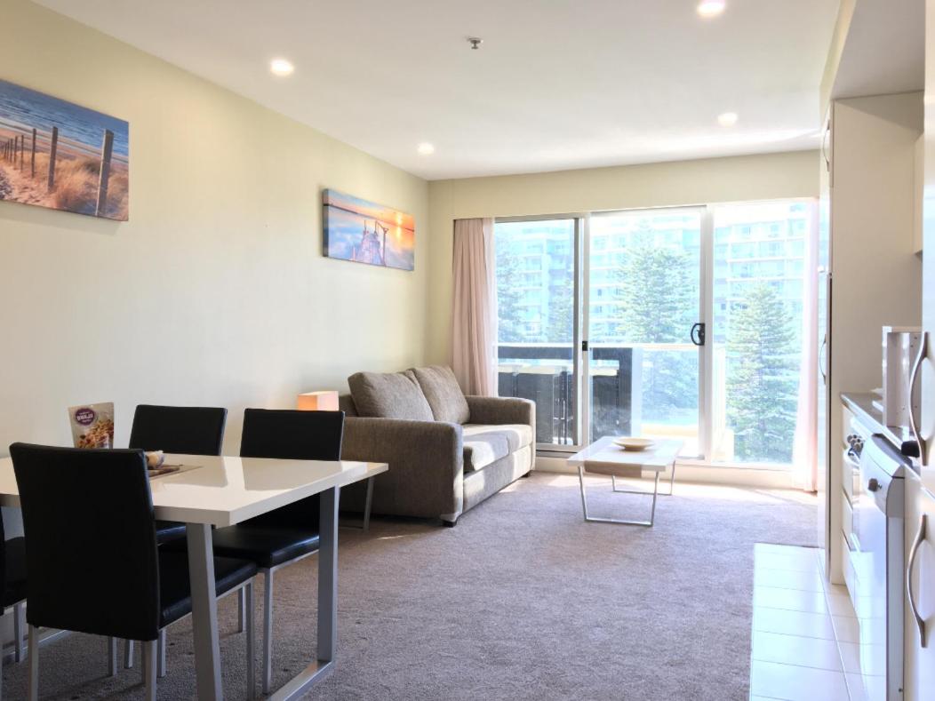 Beachside Luxury Apartments One & Two Bedroom in Beachfront Oaks Pier Building view 2