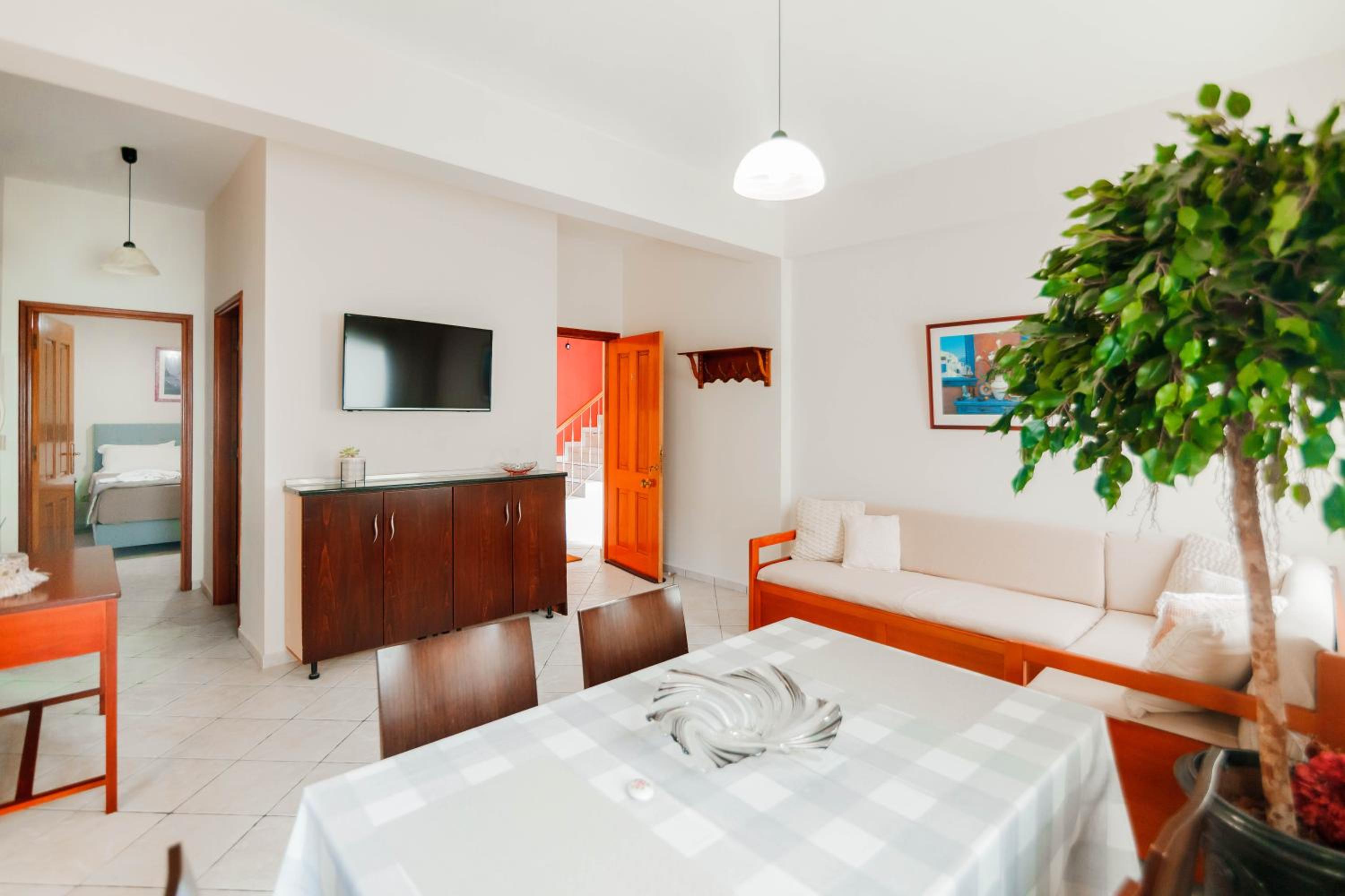 Zorbas Apartments
