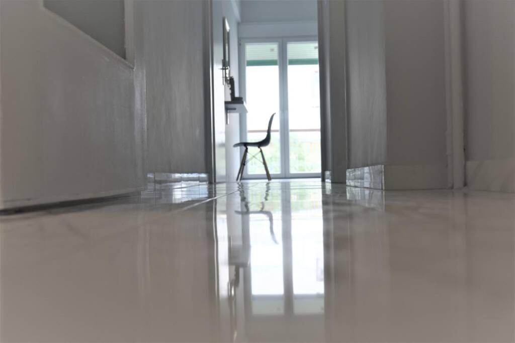 Athens Central 3BD Apartment next to Metro Luxury