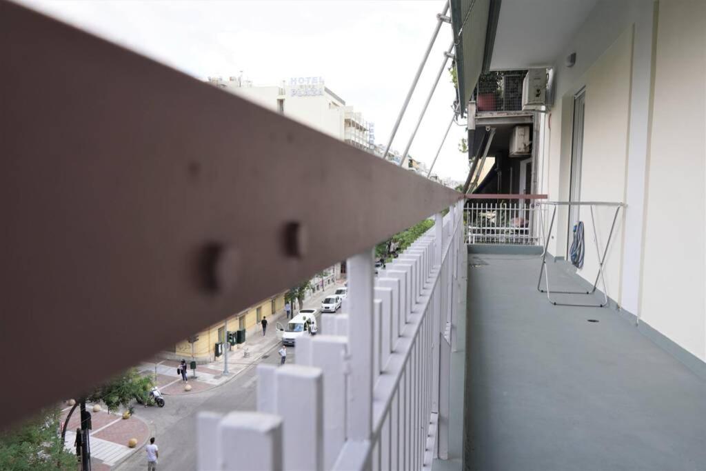 Athens Central 3BD Apartment next to Metro Luxury