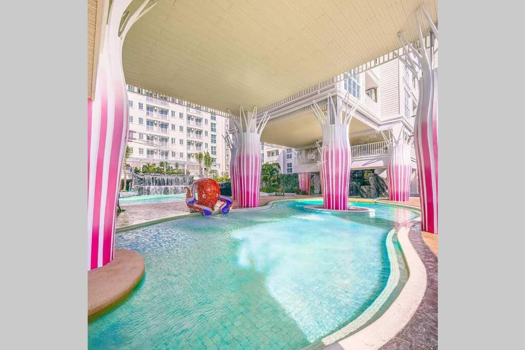 Grand florida Seaview-1BR-Step to jomtien beach
