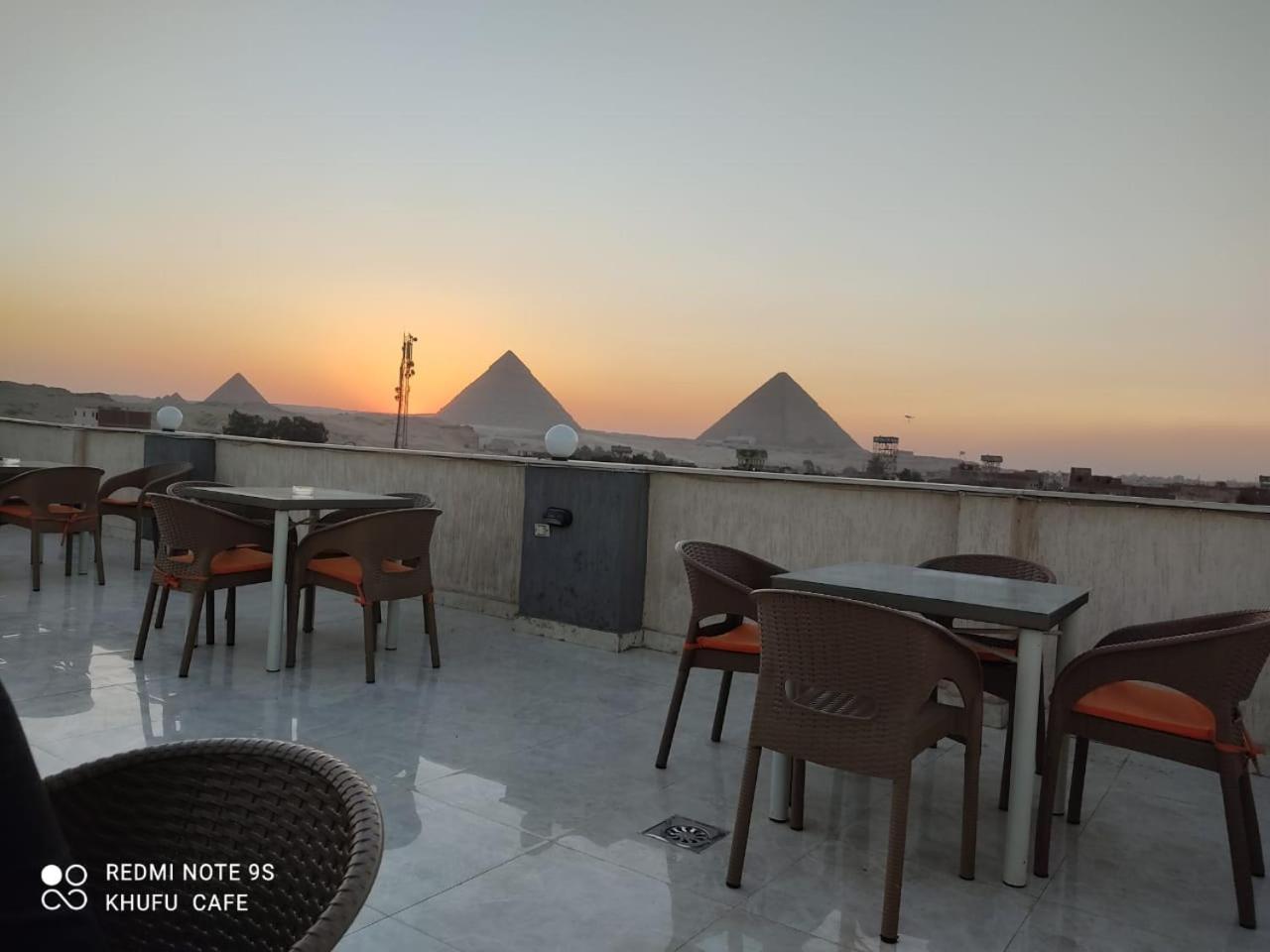 Khufu Pyramids Hotel