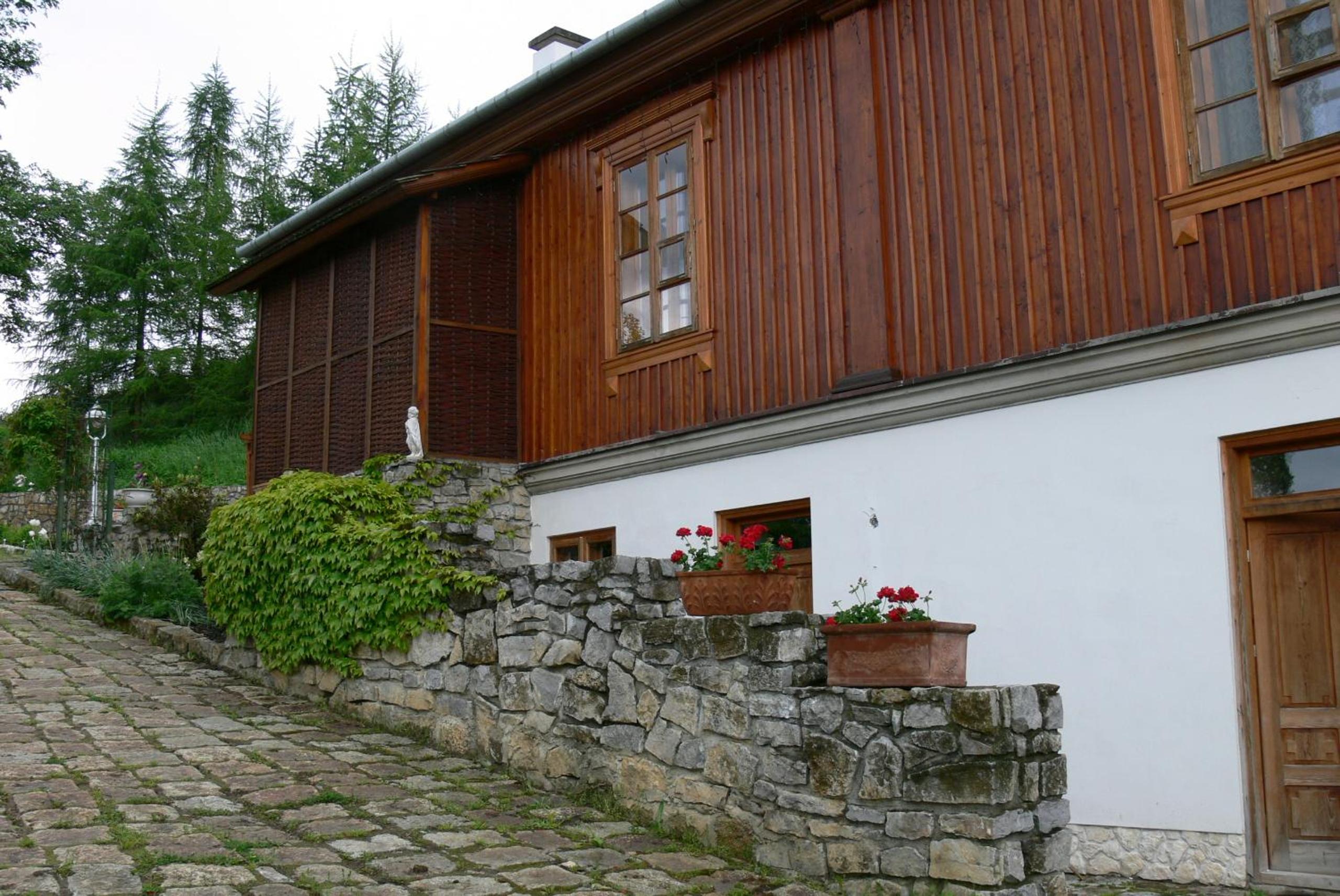 Photo 52