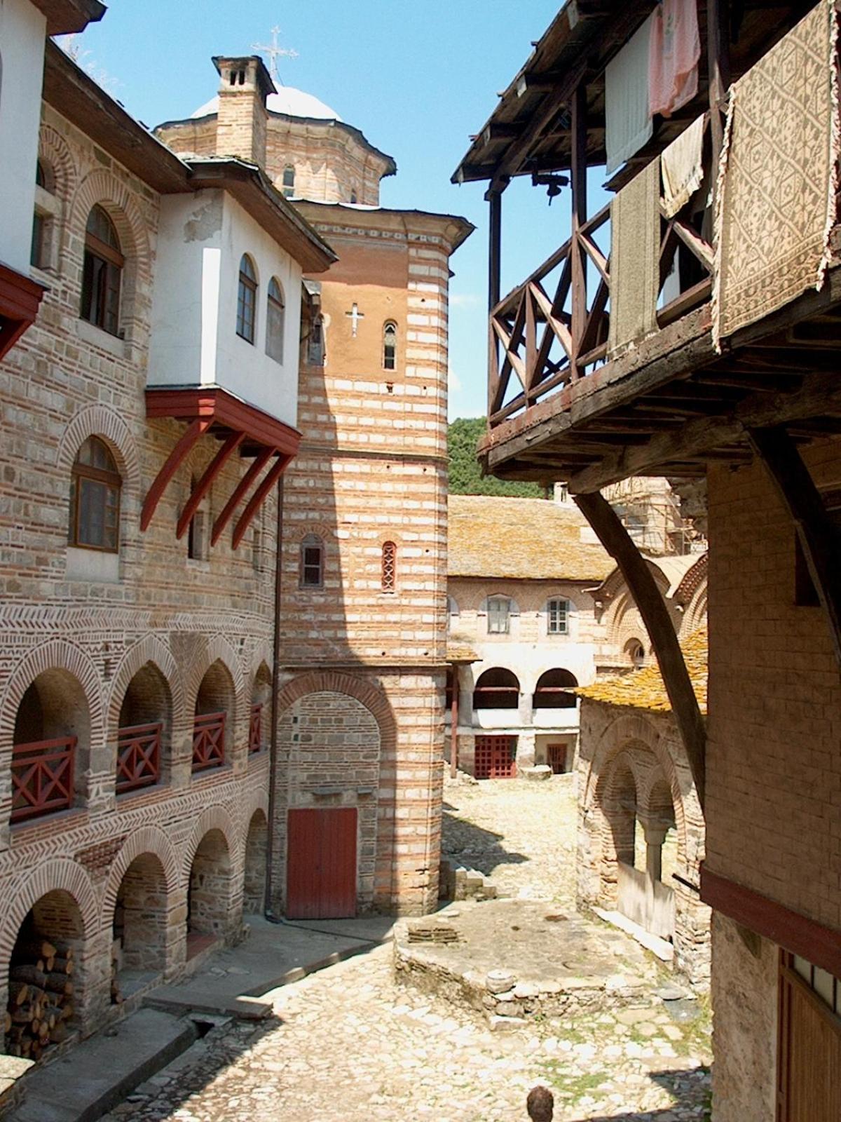 Photo 42