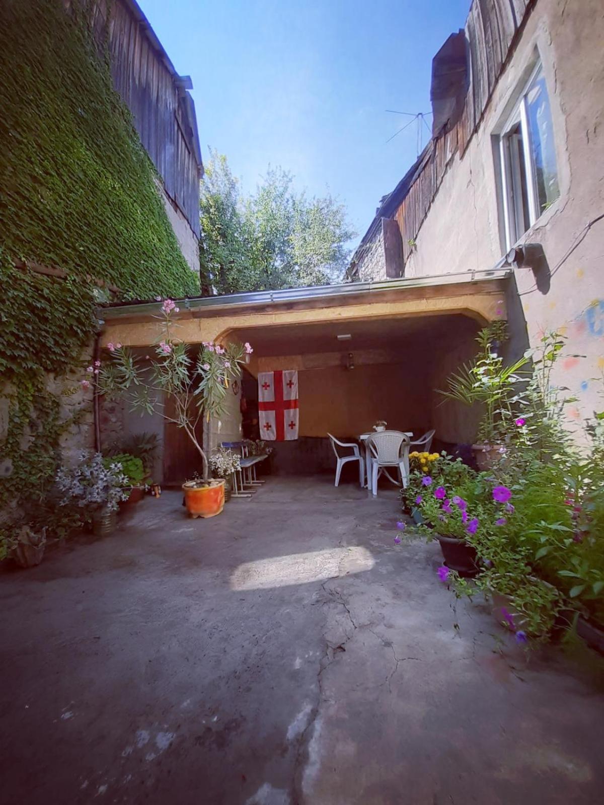 Photo 33