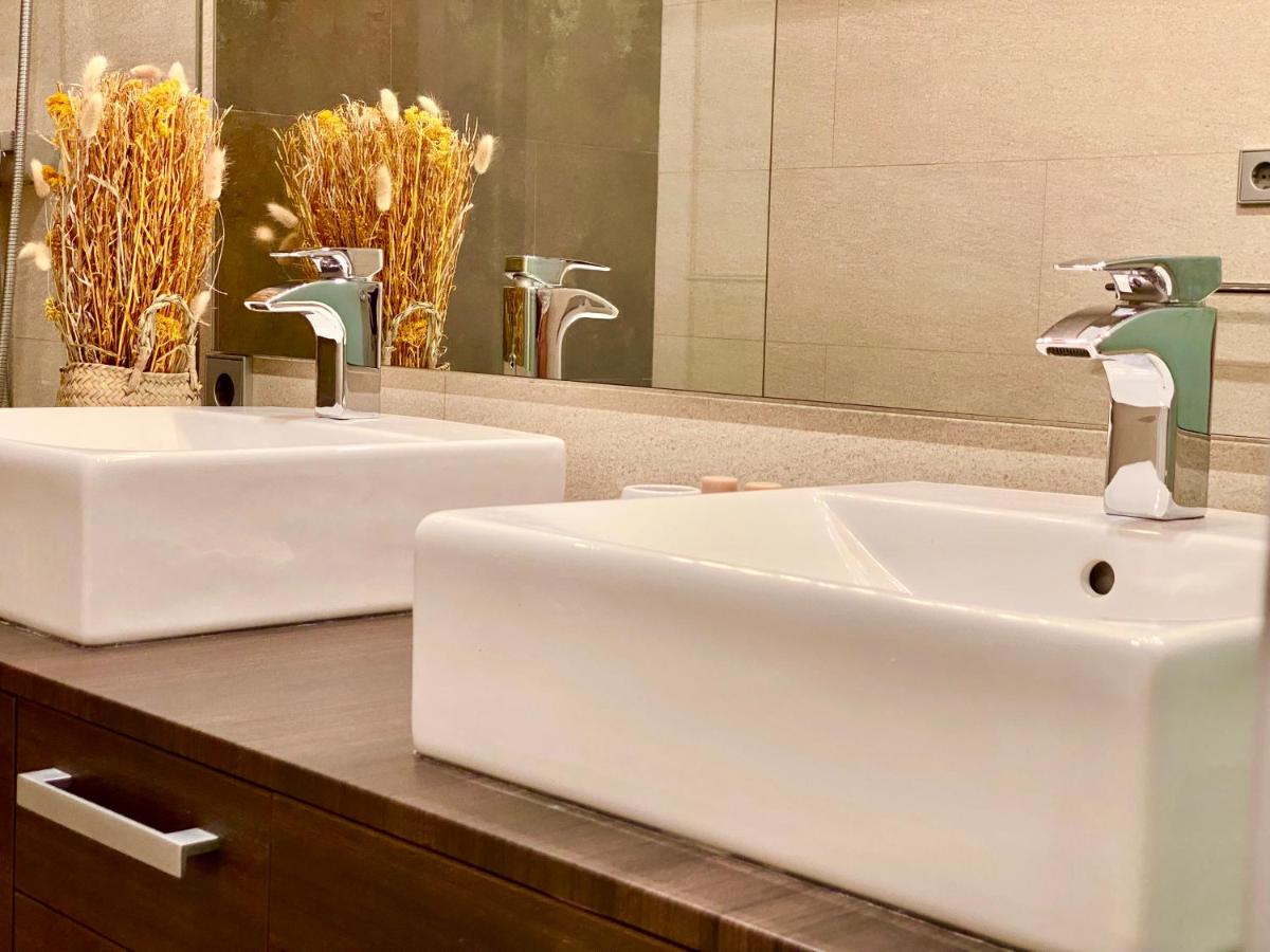 Charming Exclusive La Latina