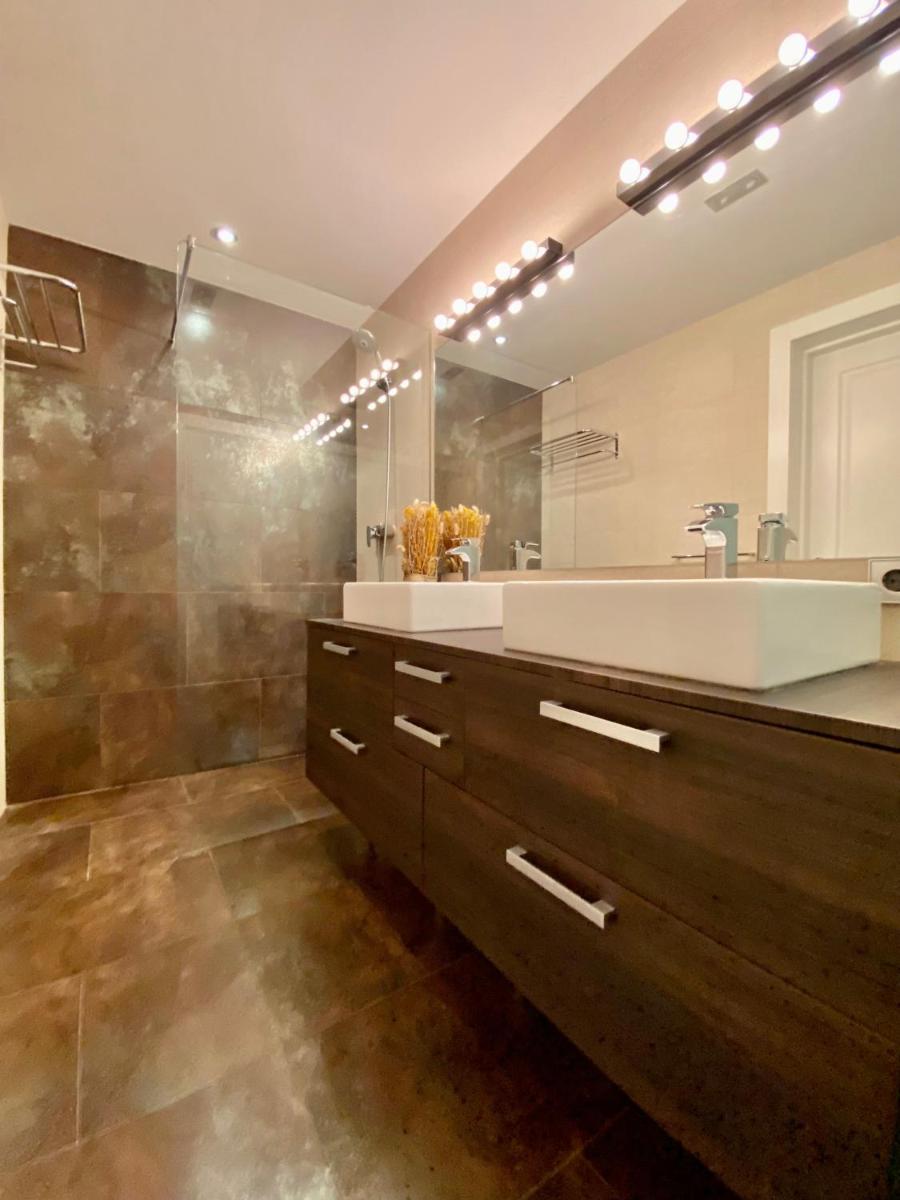 Charming Exclusive La Latina