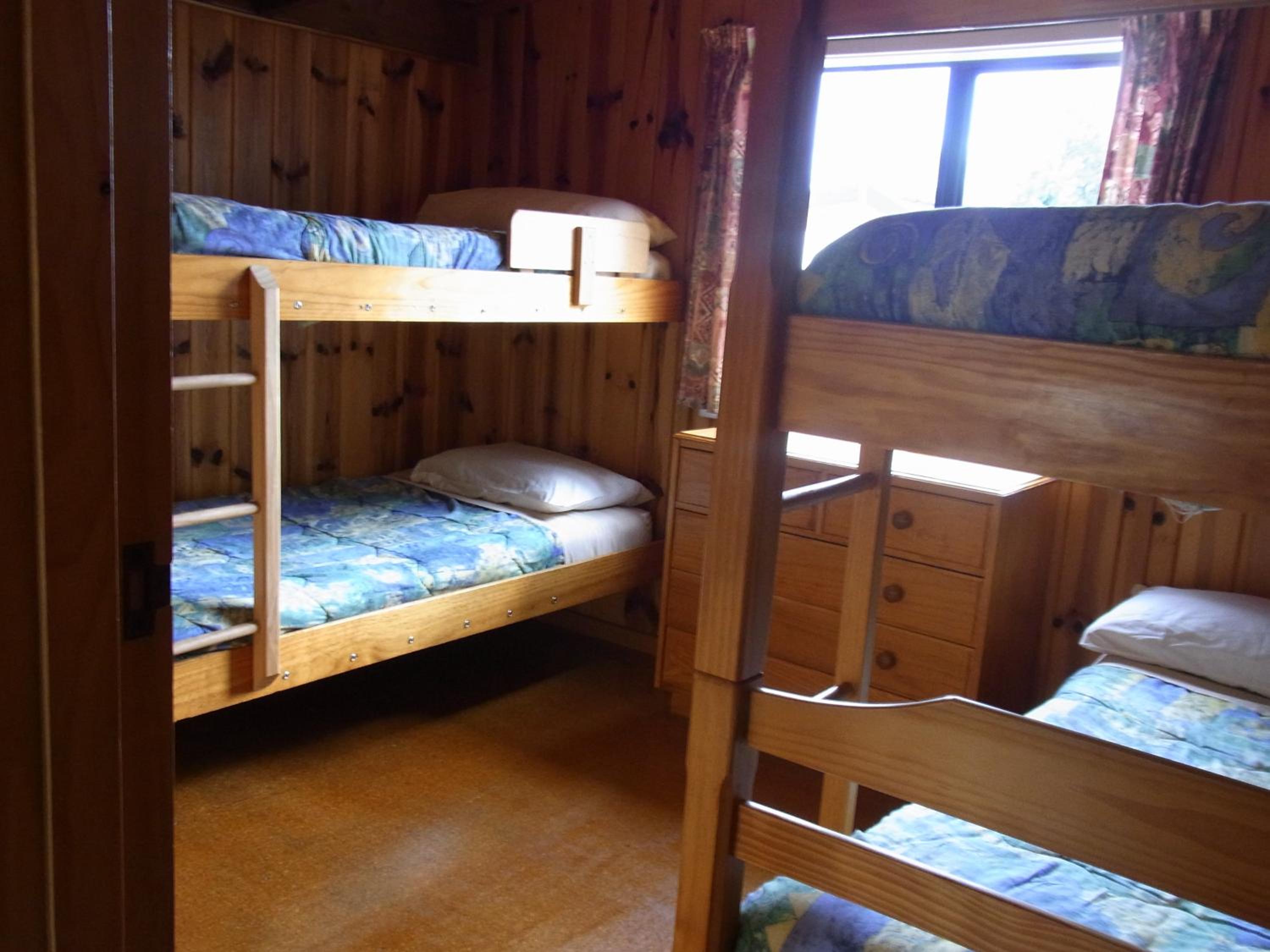 Ossies Motels and Chalets