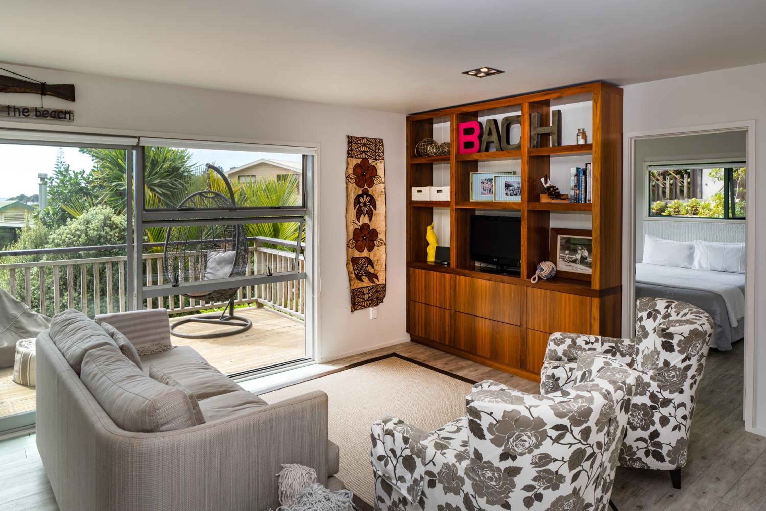 Miro Magic - Stay Waiheke view 2