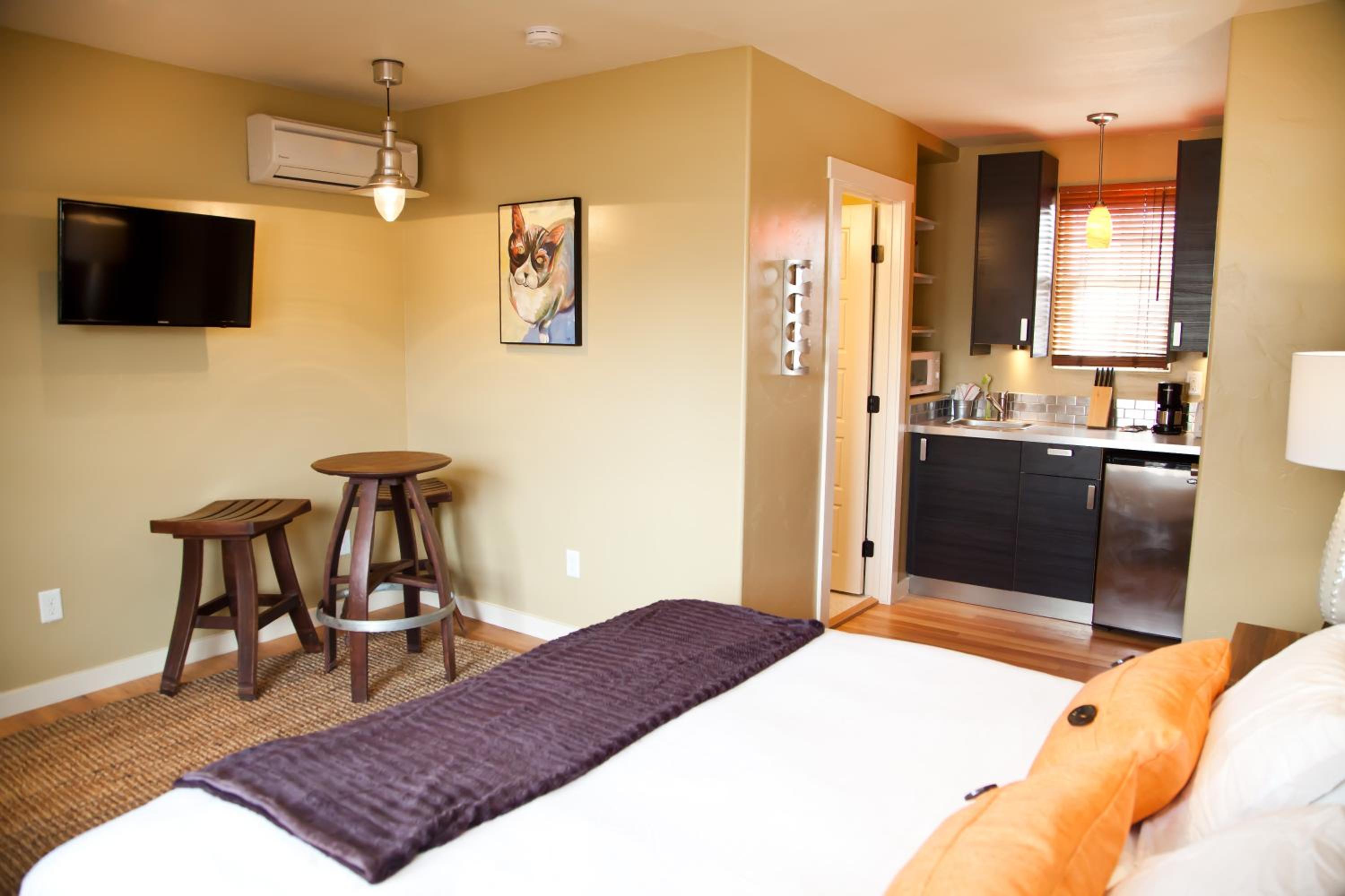 Kanab Vacations - The Flagstone Boutique Inn  Suites - Property Image 10
