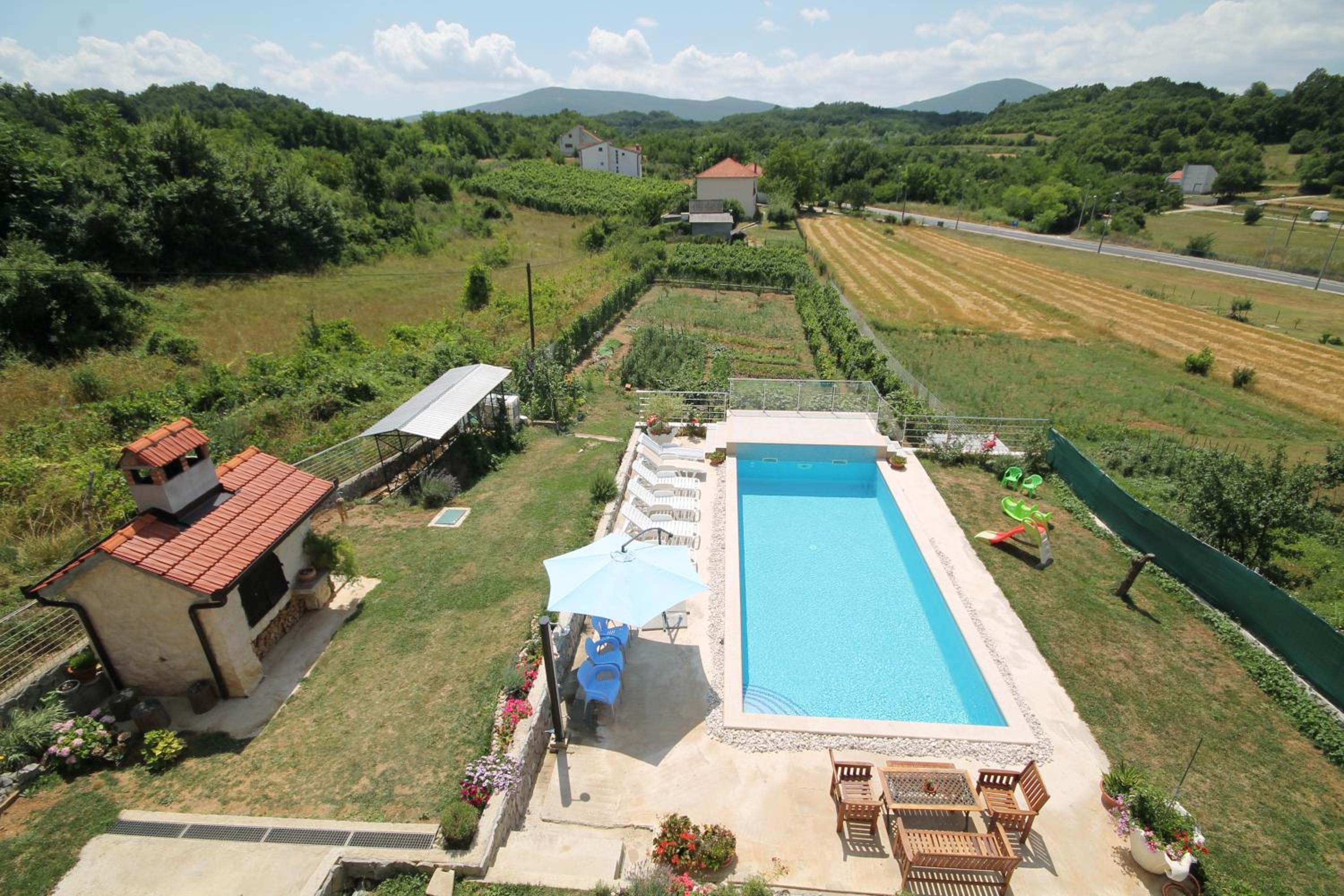 Sunshine Holiday Home view 5