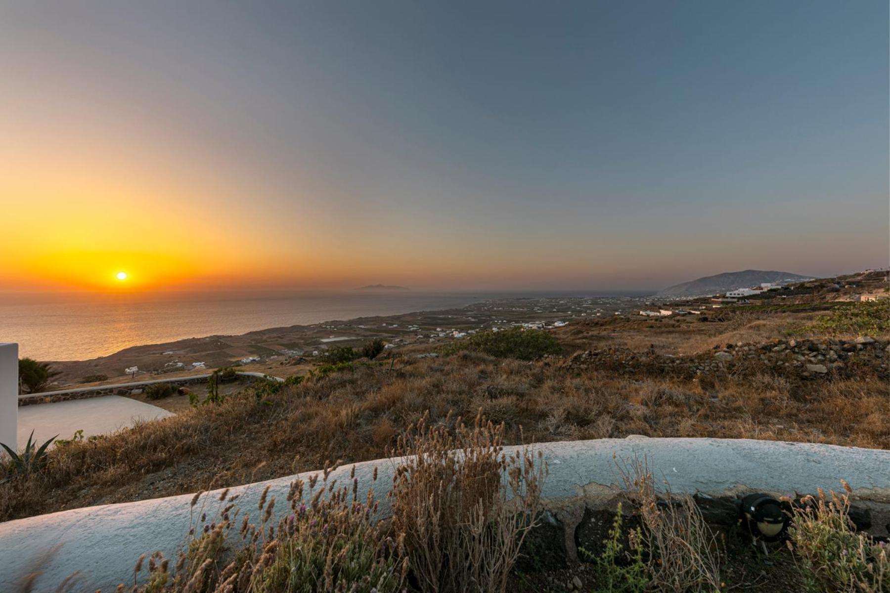 Villa Vinea Santorini