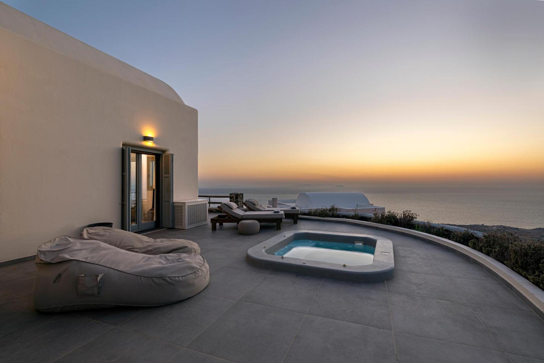 Villa Vinea Santorini