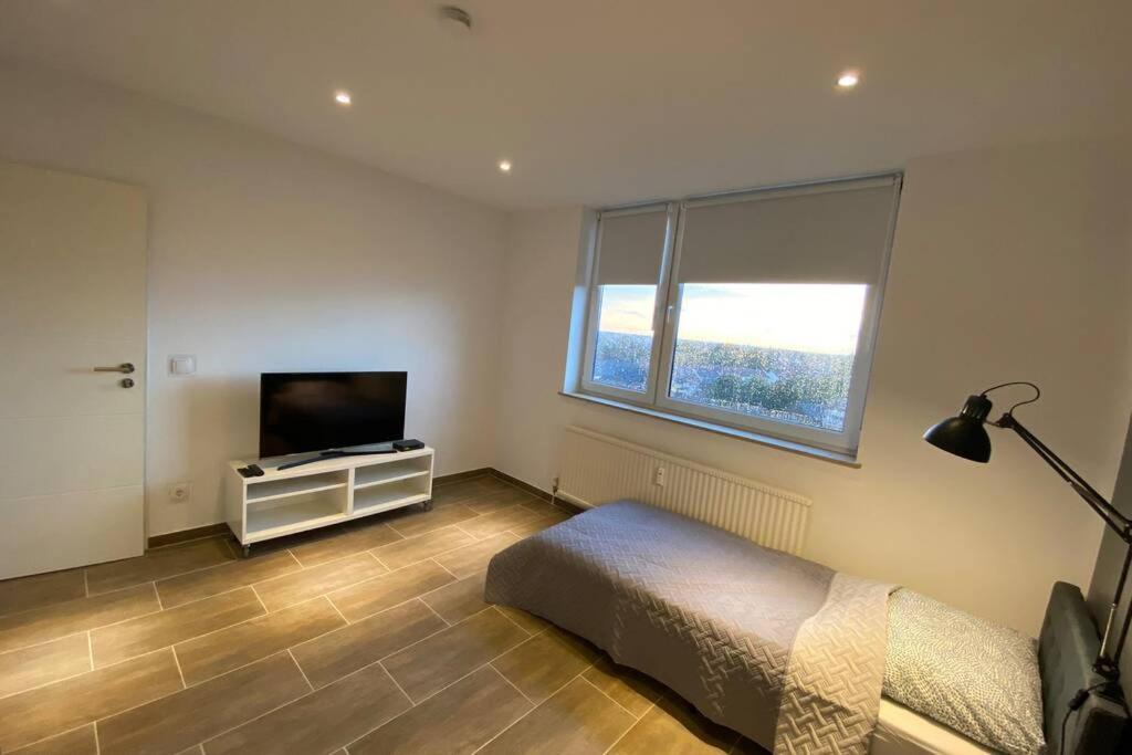 Duisburg von oben 3,5 Zimmer 8.OG frisch saniert