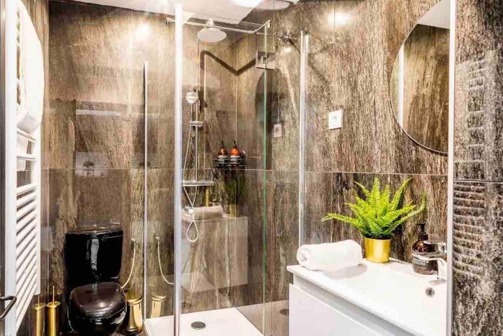 GemBnB Luxury Apartments - Residence Thorigny Paris - Marais