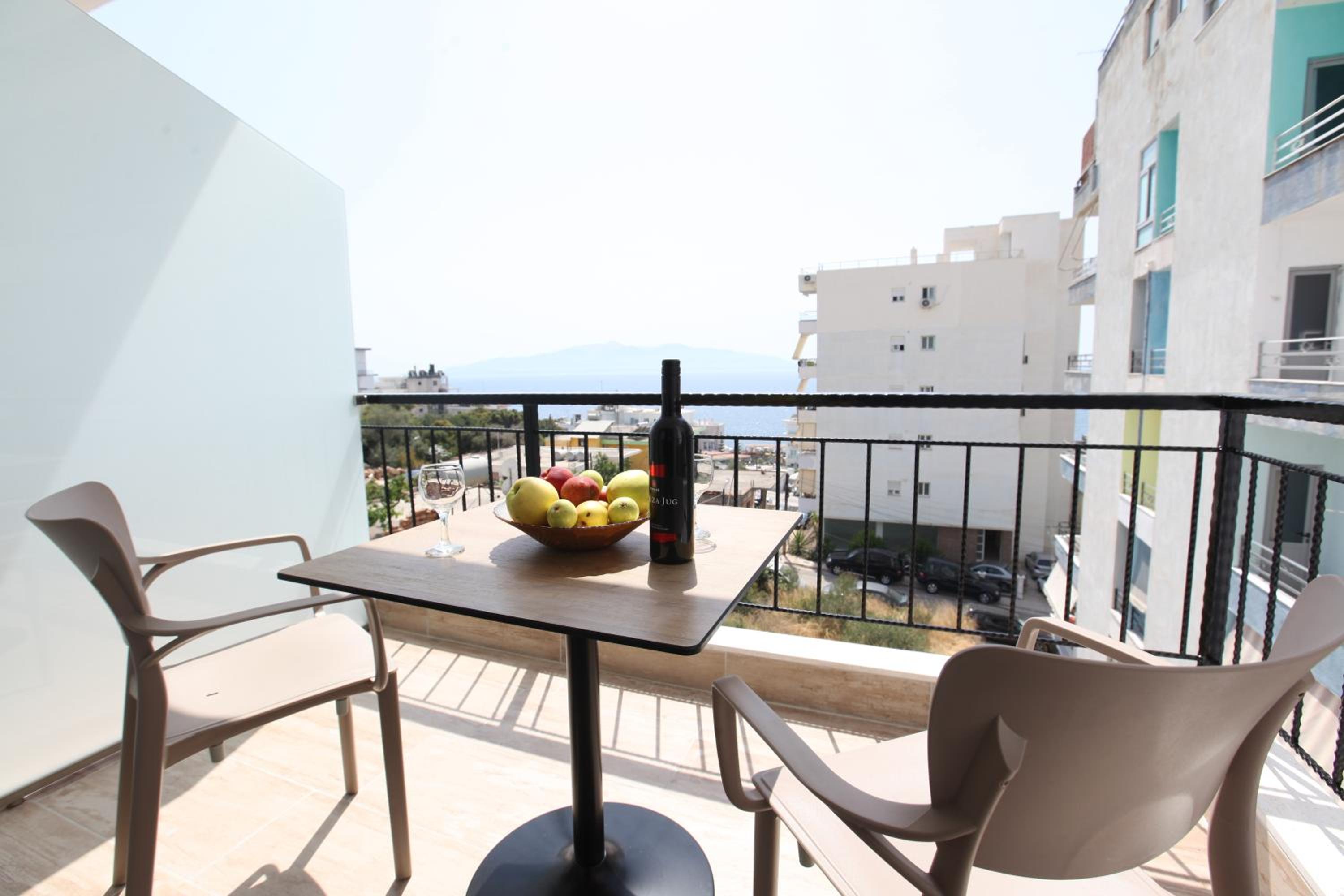 Joanna Suites