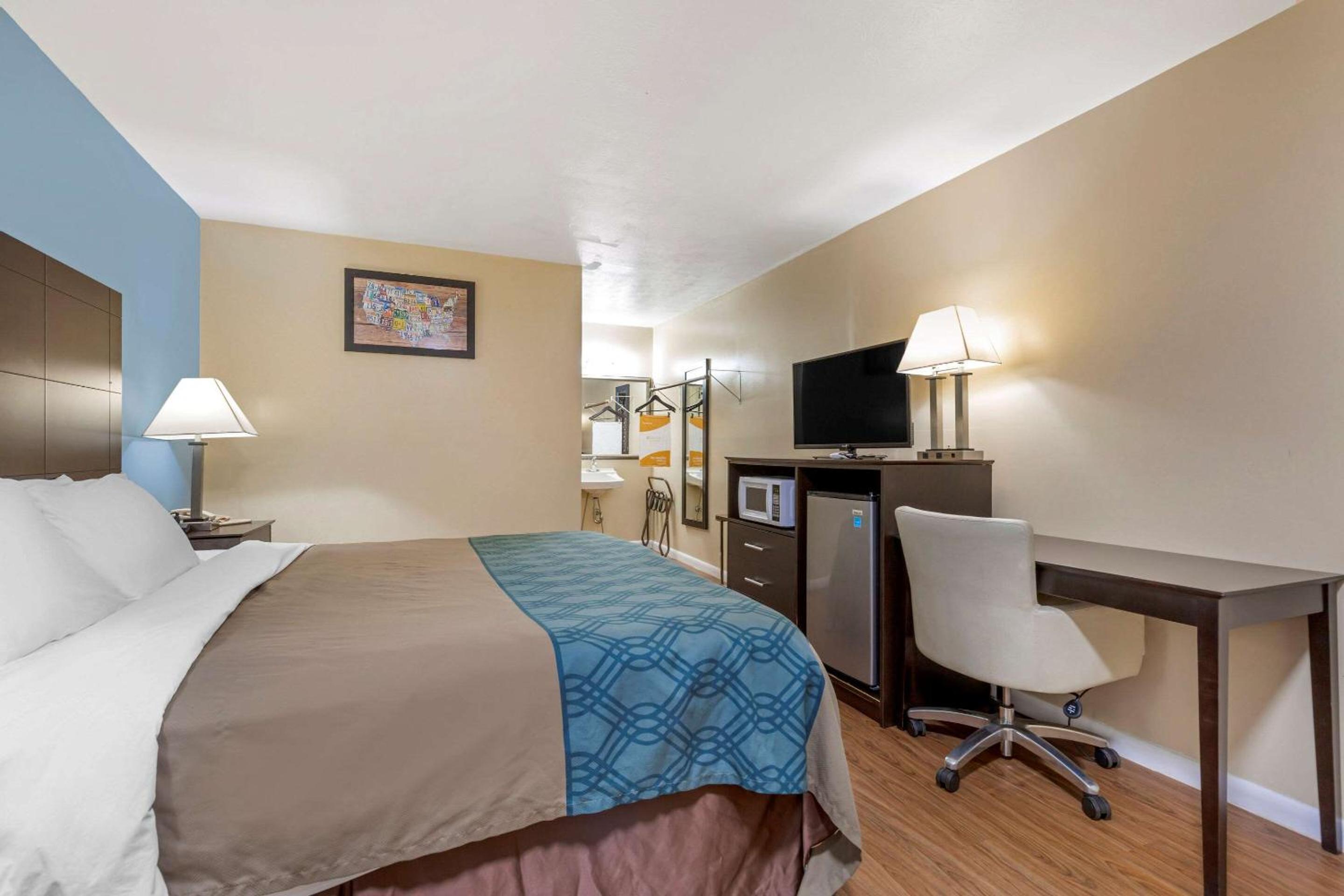 Econo Lodge Woodstock - Shenandoah Valley I-81