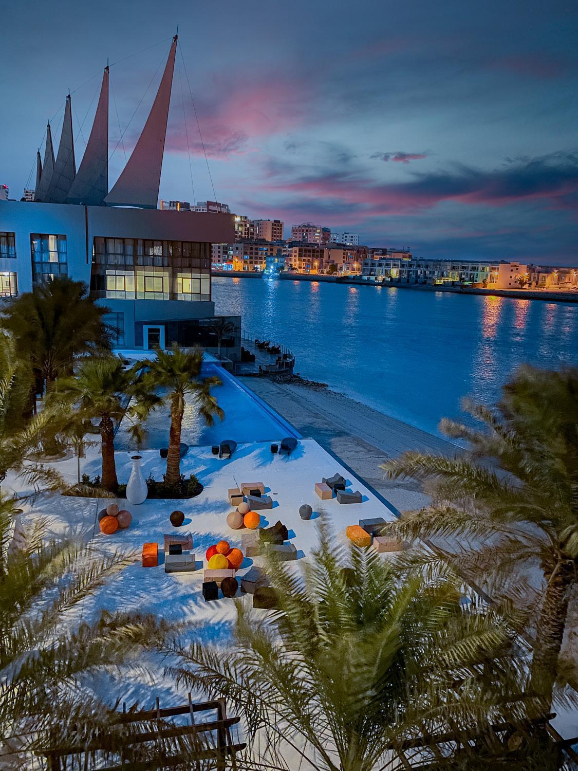 Dragon Beach Hotel