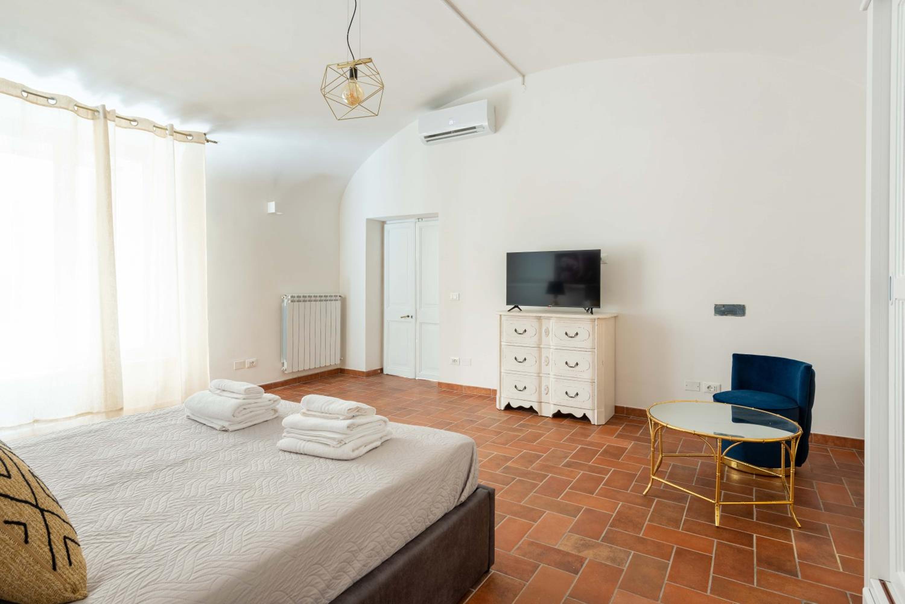SuityRHome Navona 7 2 Suite