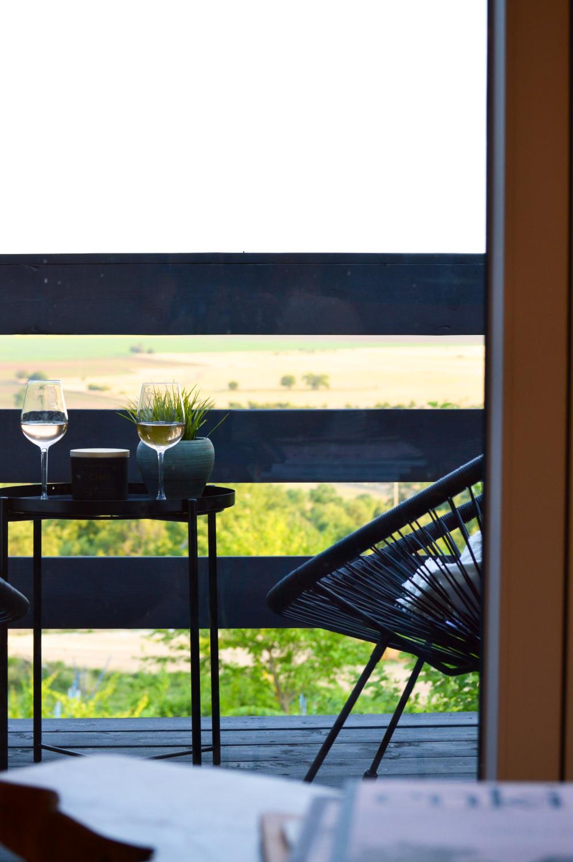 Photo 72
