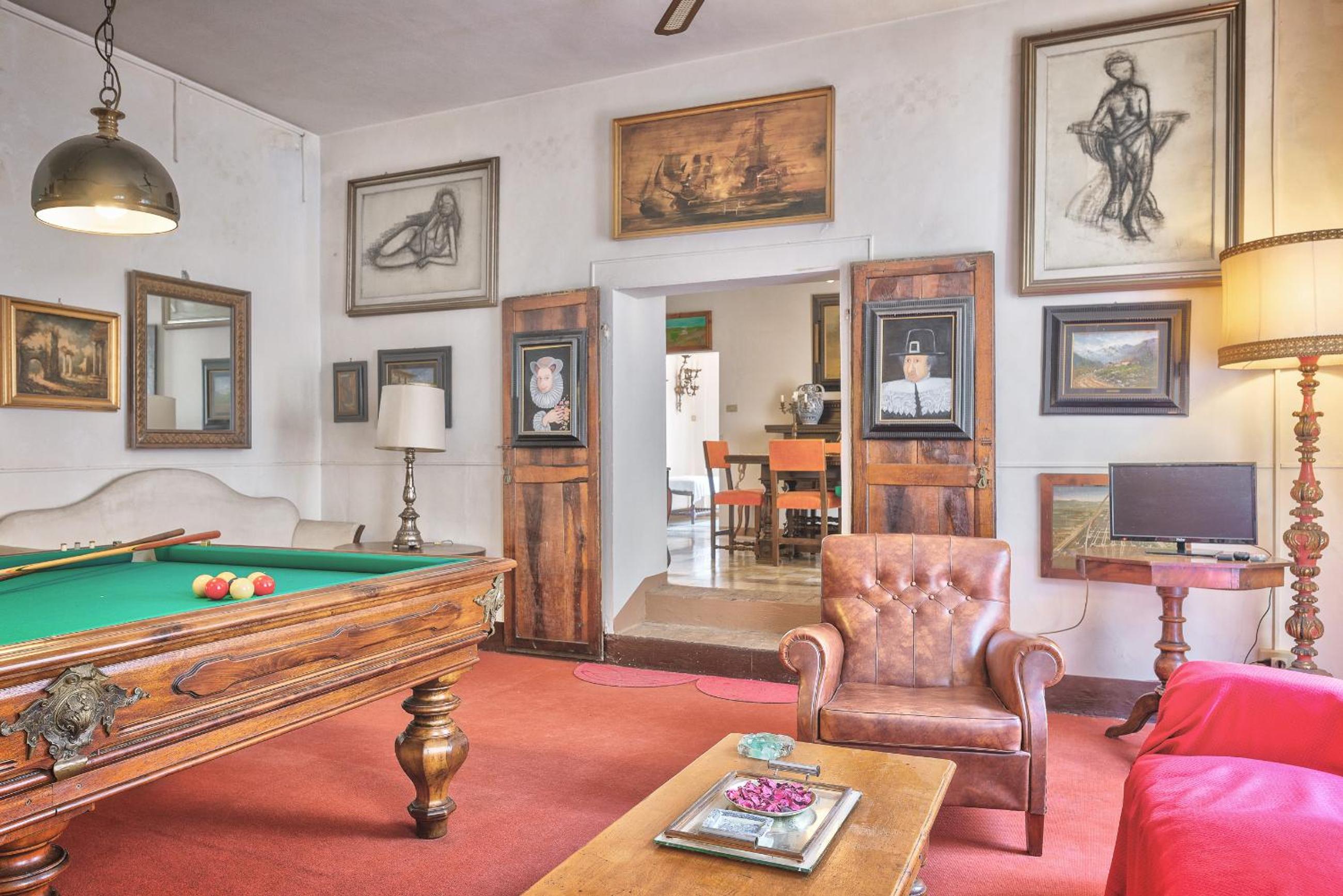 lounge