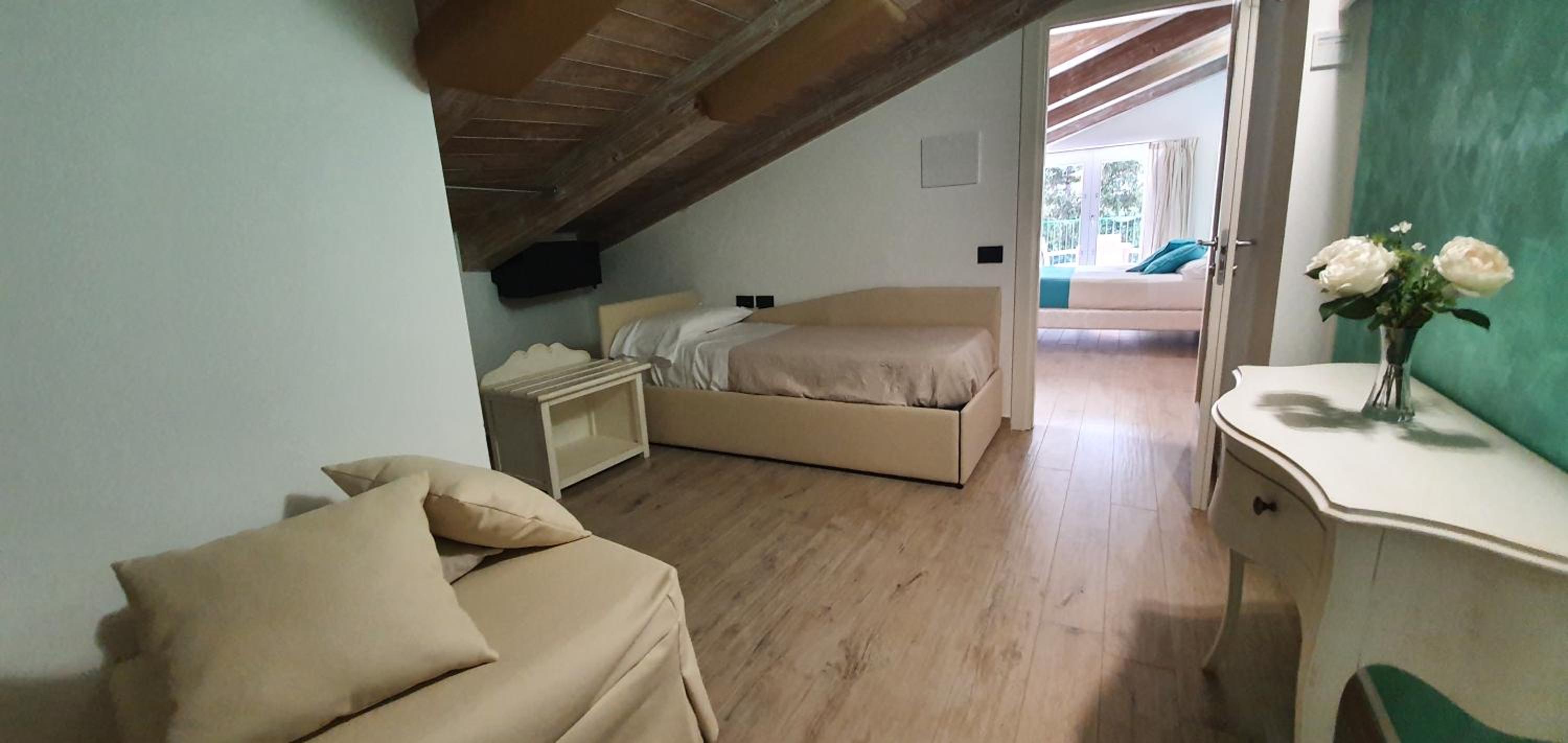 Duomo Attic (rooms) view 4