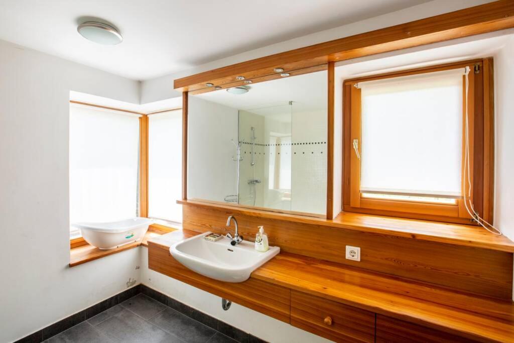 Quiet, spacious house near the center (5 min) view 5
