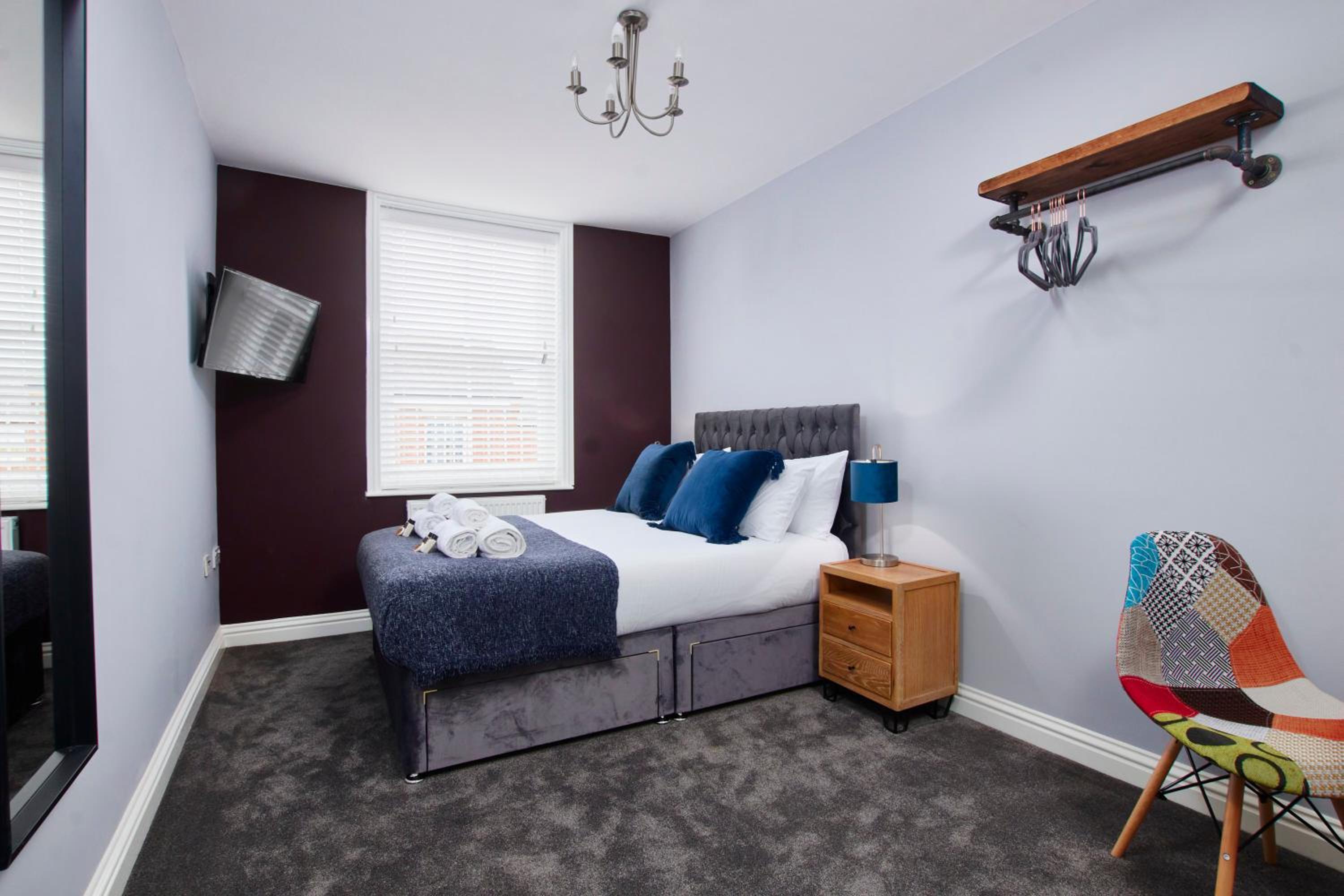 Delven House, Apartment 5 - Self Check-in, Self-Catering Serviced Apartment for East Midlands Airport view 2