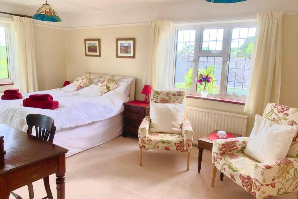 Yelverton Vacations - Hectors House comfortable 4 bed house in mature gardens - Property Image 46