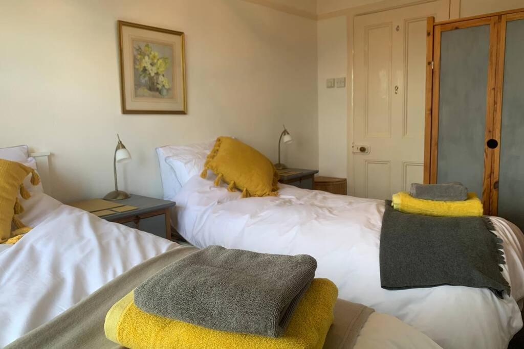 Yelverton Vacations - Hectors House comfortable 4 bed house in mature gardens - Property Image 47