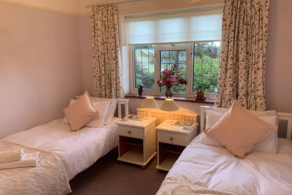 Yelverton Vacations - Hectors House comfortable 4 bed house in mature gardens - Property Image 54