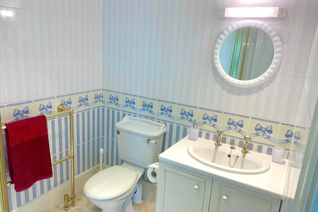 Yelverton Vacations - Hectors House comfortable 4 bed house in mature gardens - Property Image 57