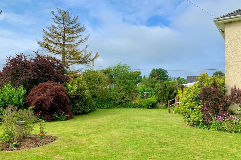 Yelverton Vacations - Hectors House comfortable 4 bed house in mature gardens - Property Image 2