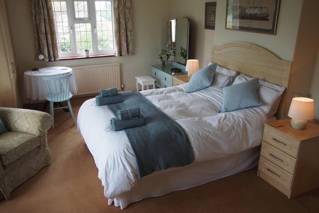 Yelverton Vacations - Hectors House comfortable 4 bed house in mature gardens - Property Image 27