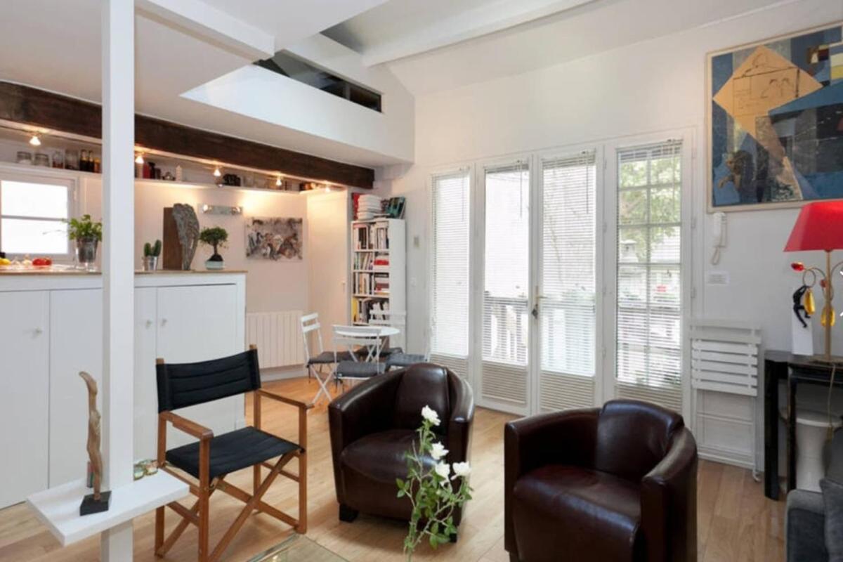 Beautiful 1 Bedroom Home In Paris
