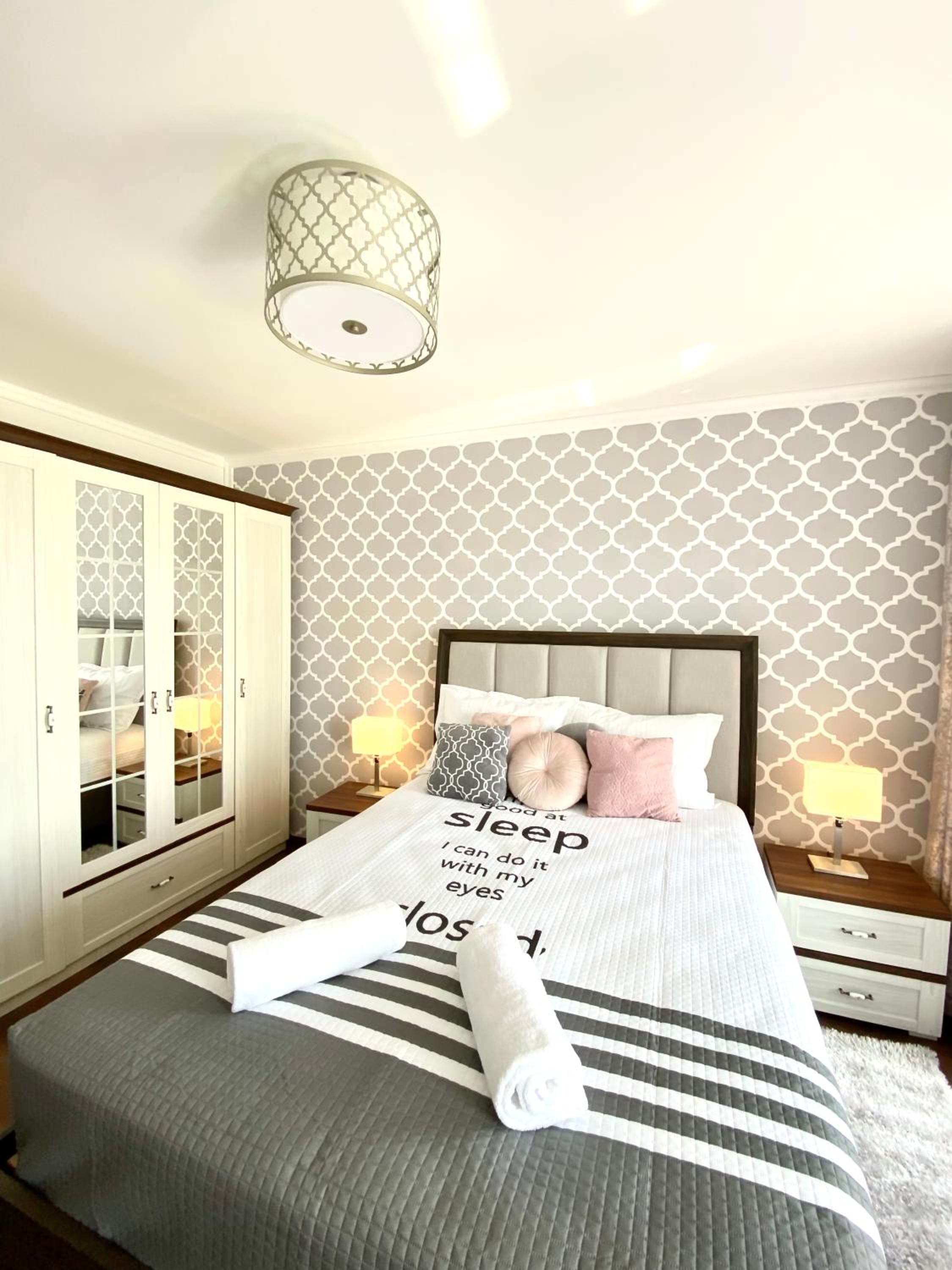 Stylish Retreat With a View in Coresi-Qualis view 4