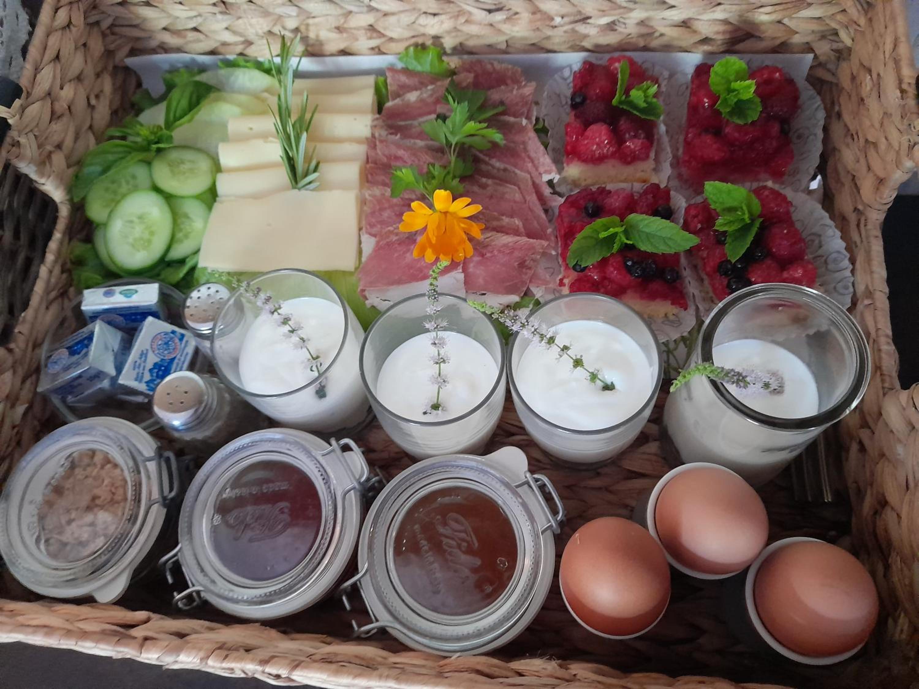 Schweiggerhof -Agriturismo- Farm Holidays view 5