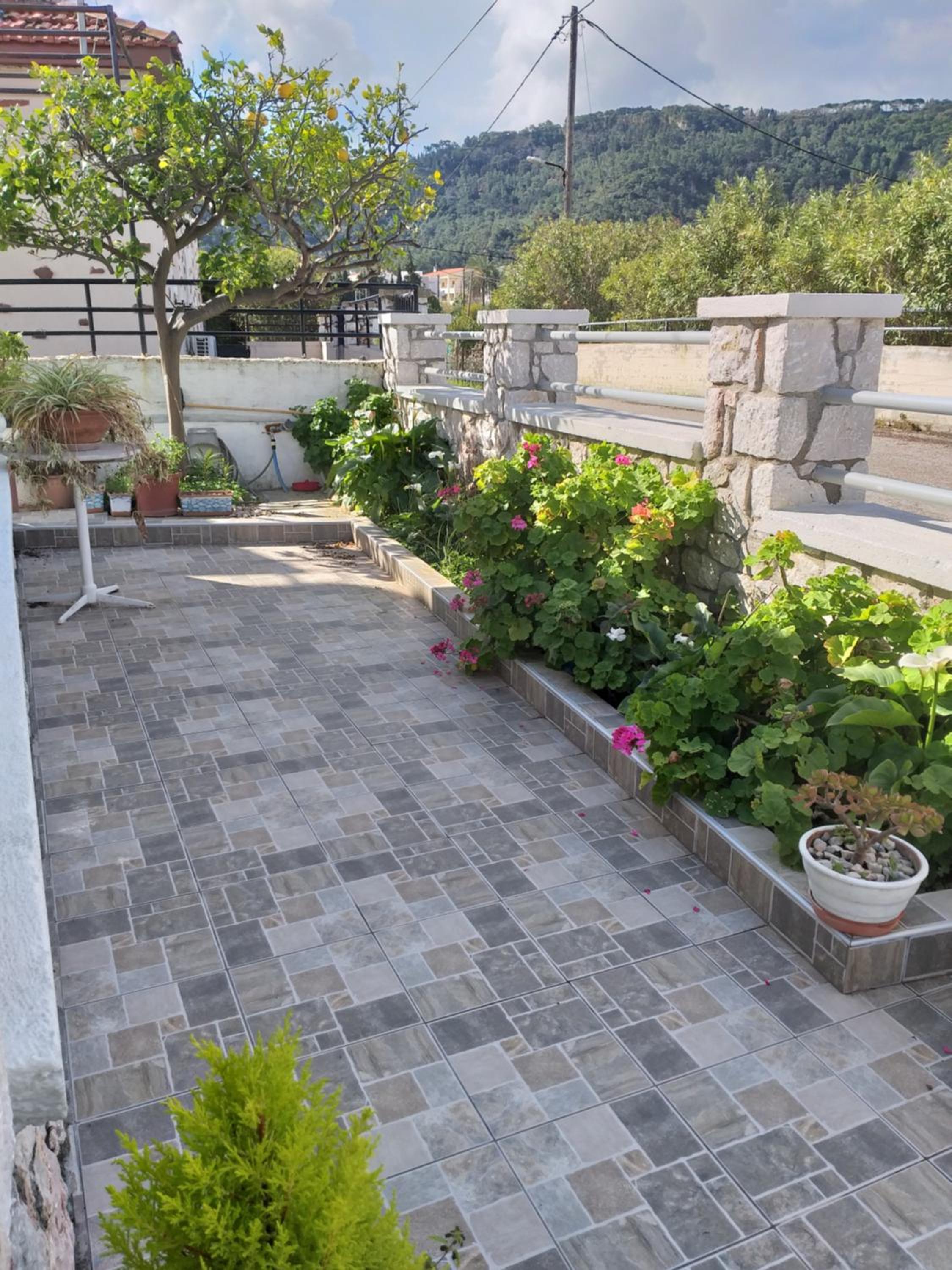 Photo 77