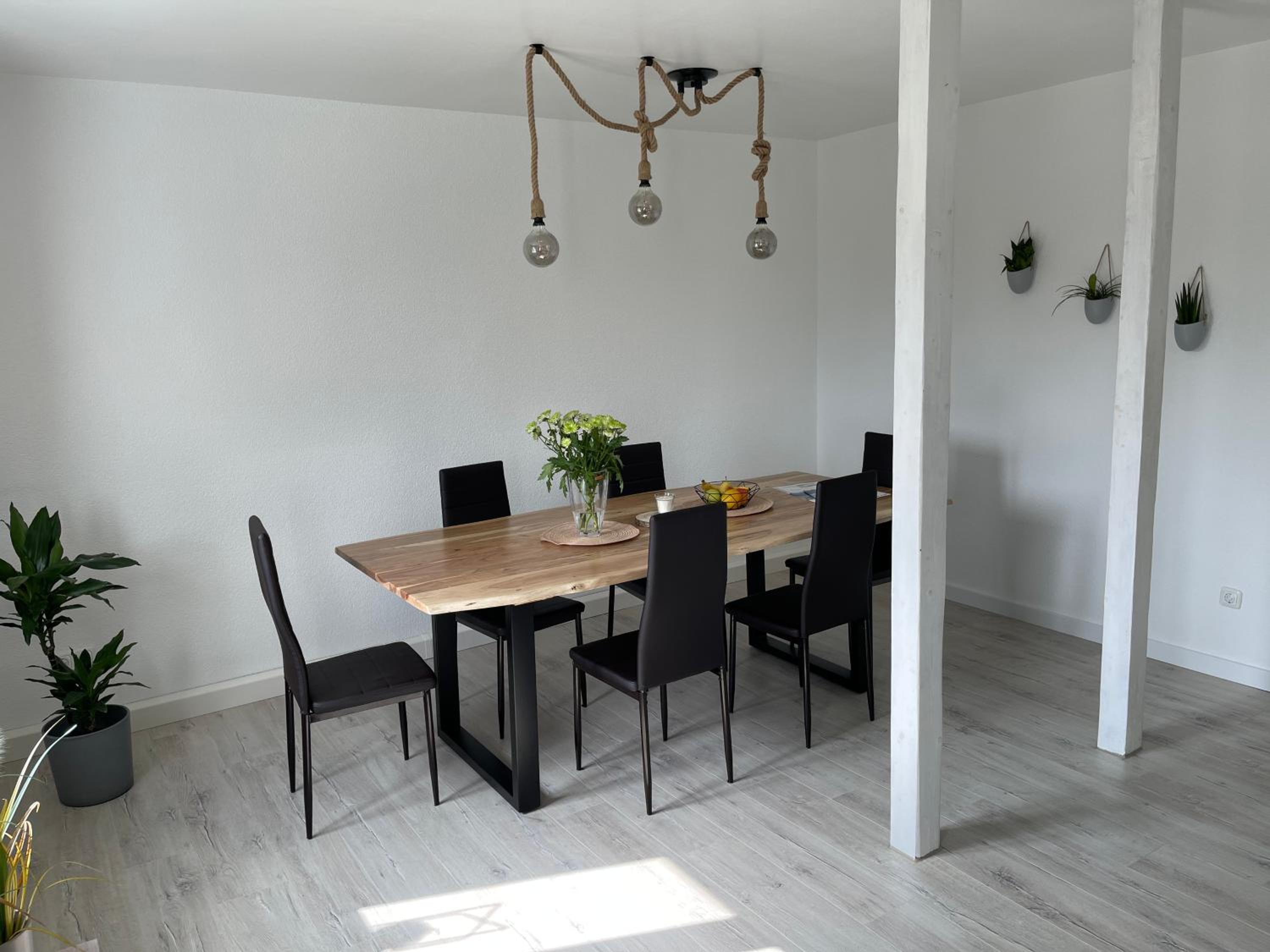 NEU Auszeit in moderner Wohnung in Seen-Nähe
