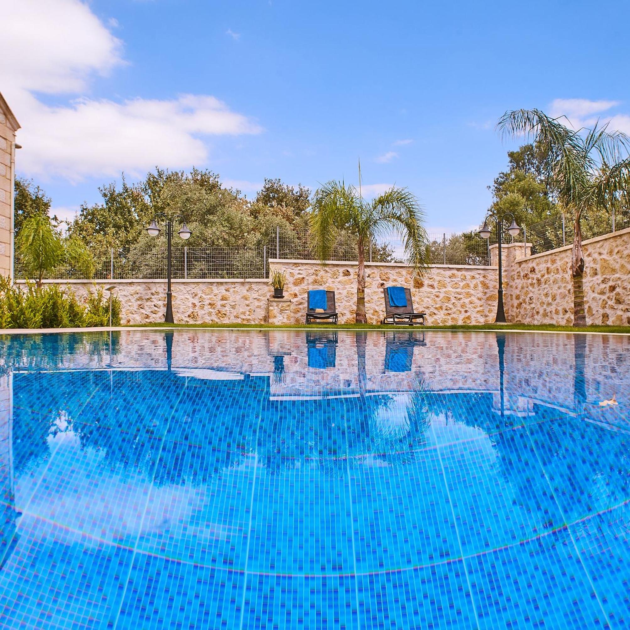 Aktis luxury villa view 2