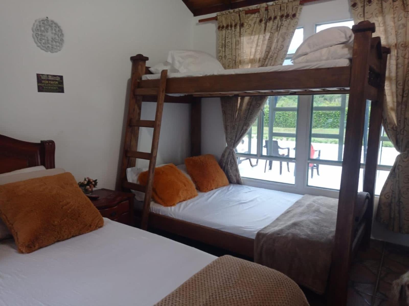 Hermosa Casa de campo grande con aire acon,wifi,piscina,billar !villa ensueño !