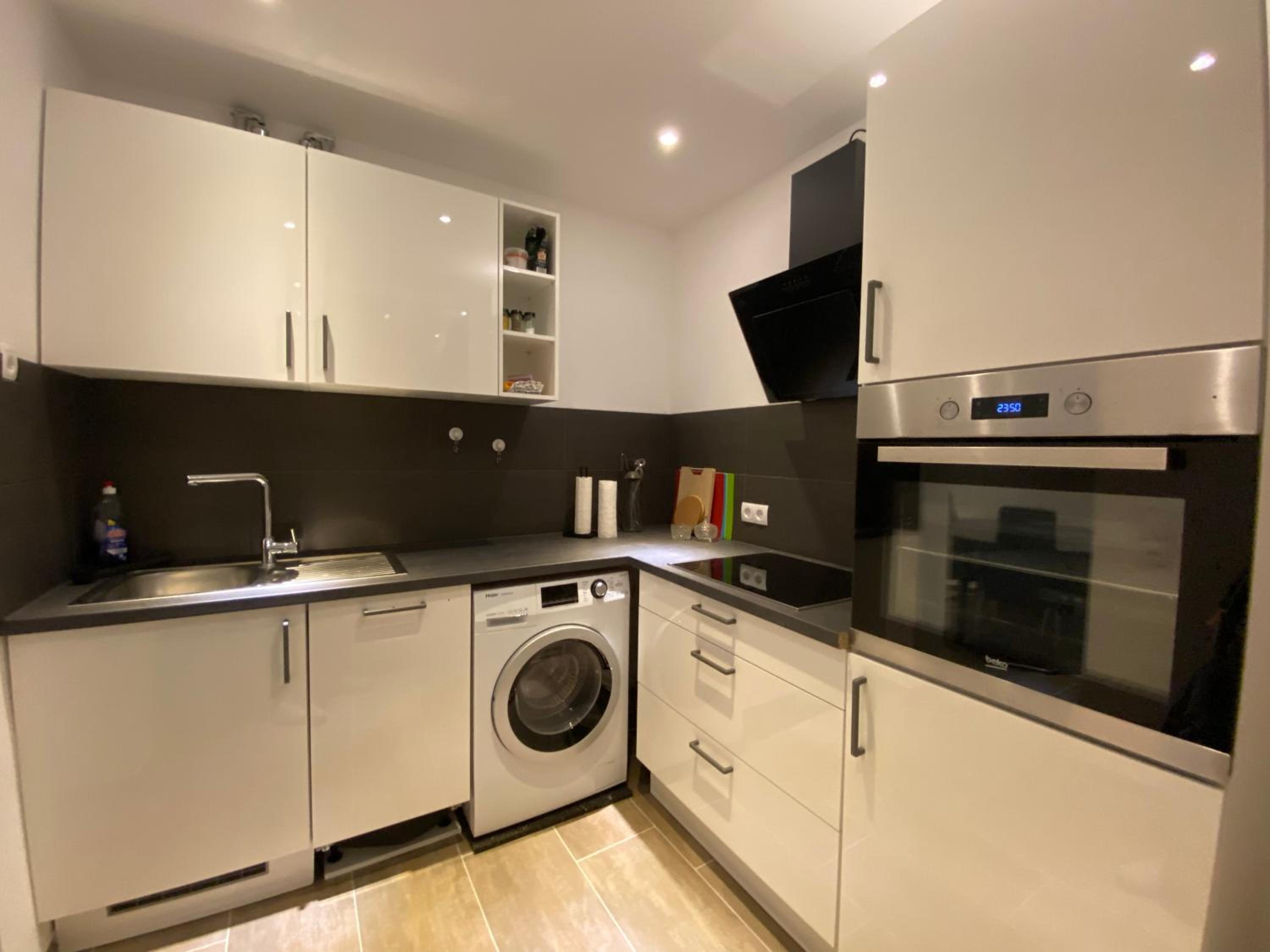 Duisburg von oben 3,5 Zimmer 8.OG frisch saniert