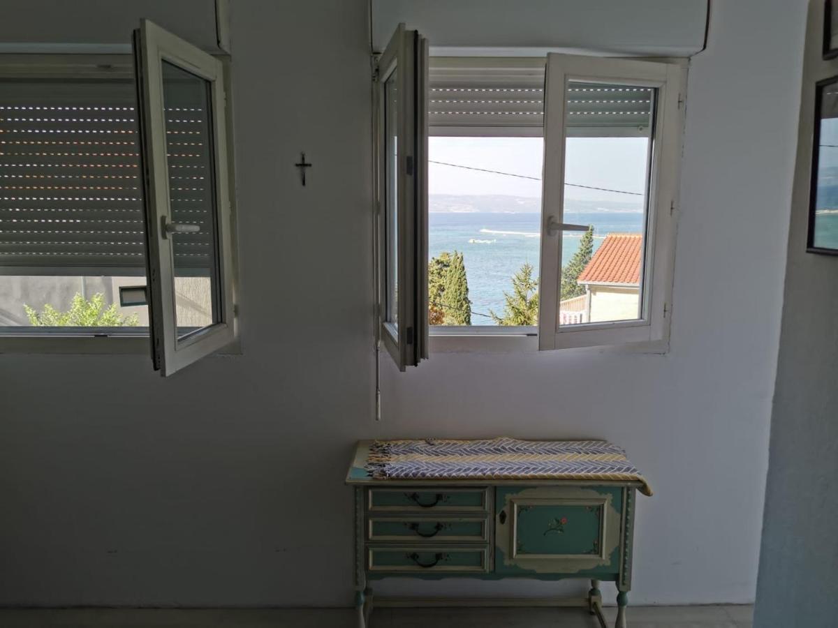 Apartment Renko - free parking view 4