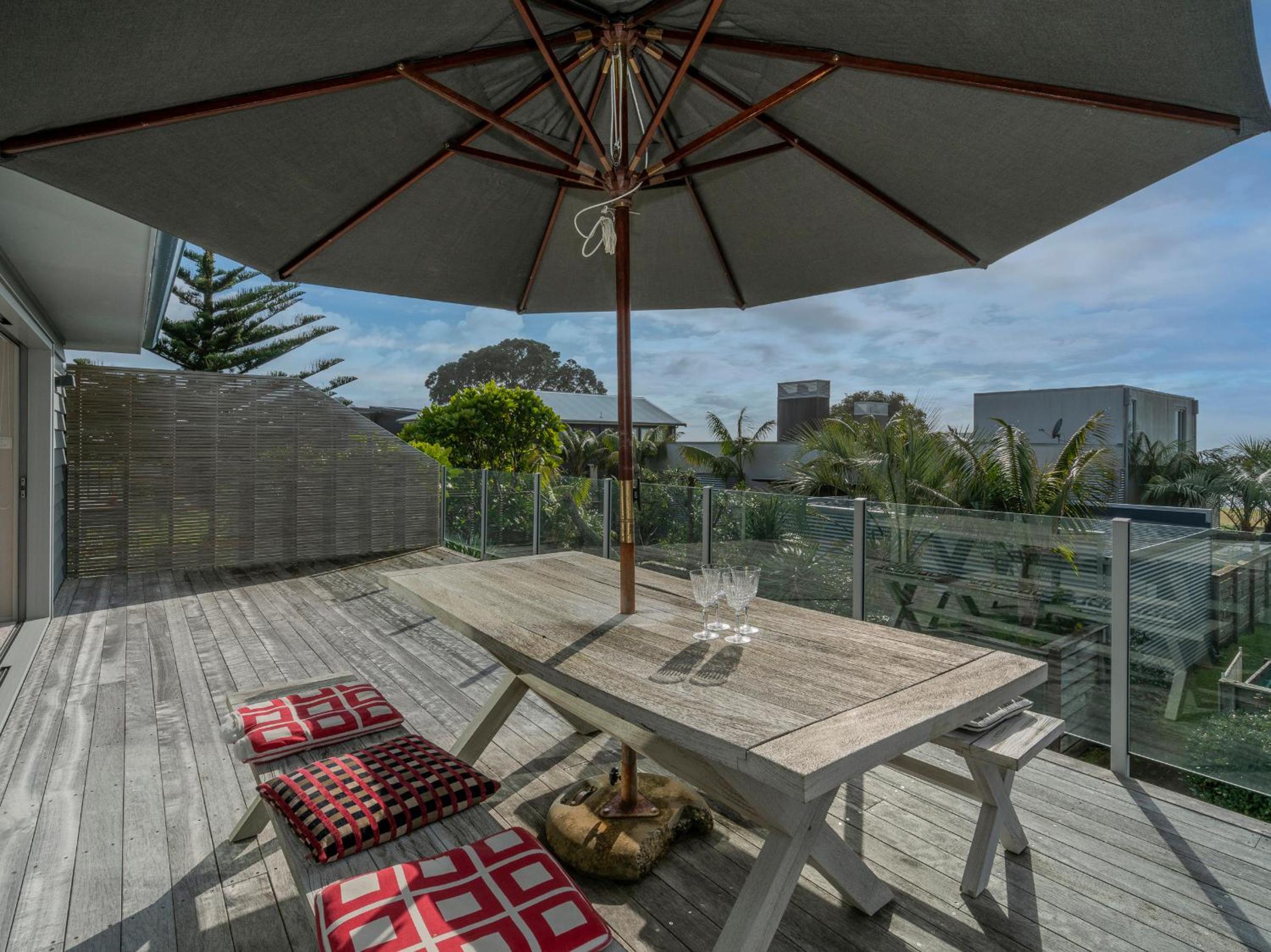 Bonanza Beauty - Pauanui Holiday Home view 4