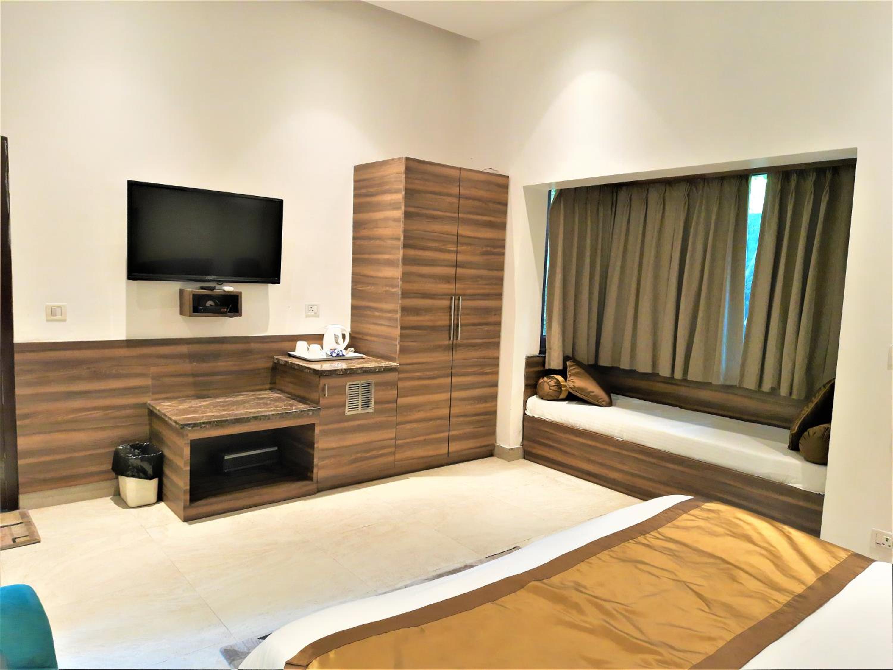 Wood castle Spa & Resort